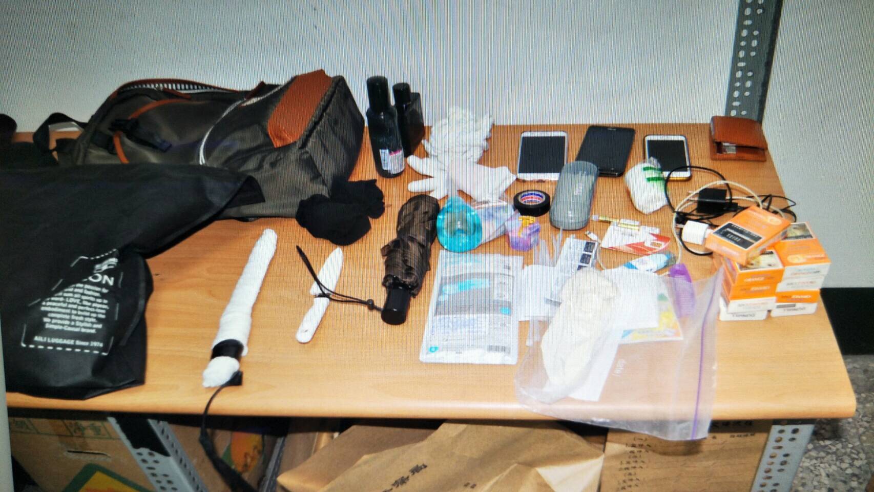 警方起出嫌犯犯案工具。
