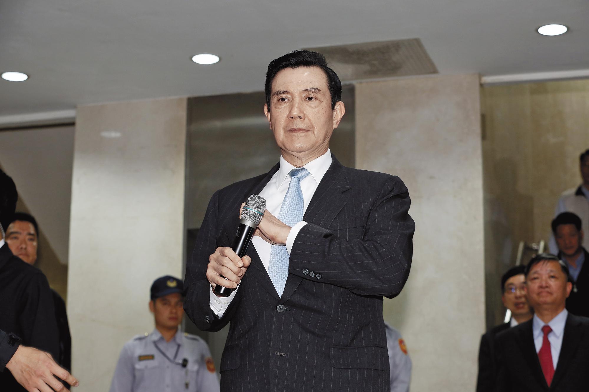 2012年時任總統的馬英九沒聽懂結核病新藥亞太授權的重要性,僅裁示交給衛生署研議。