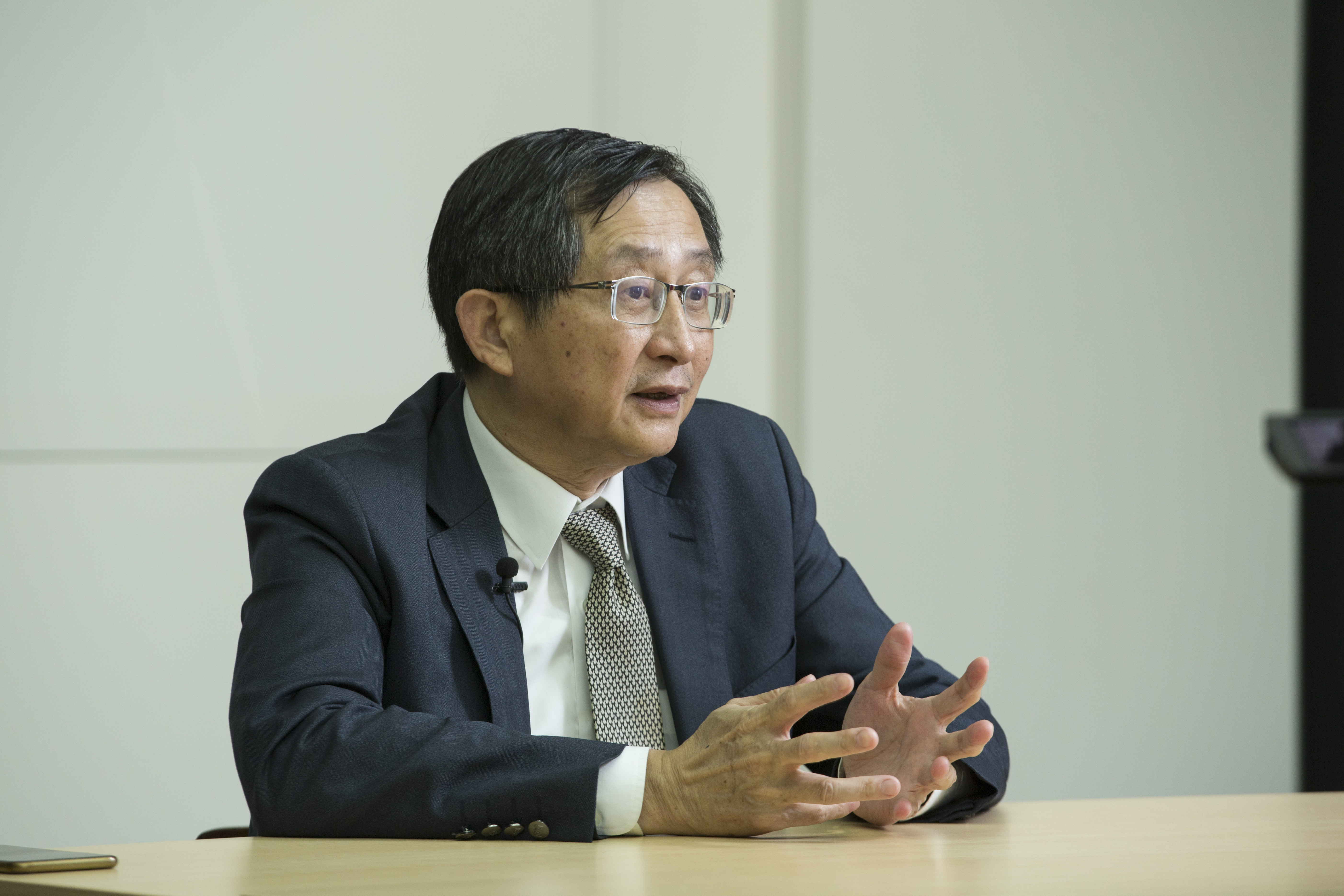 今年6月1日生醫聯盟風光成立，主席張鴻仁直言，要彙整民間問題，找對的政府窗口反映，做不好半年就關門。