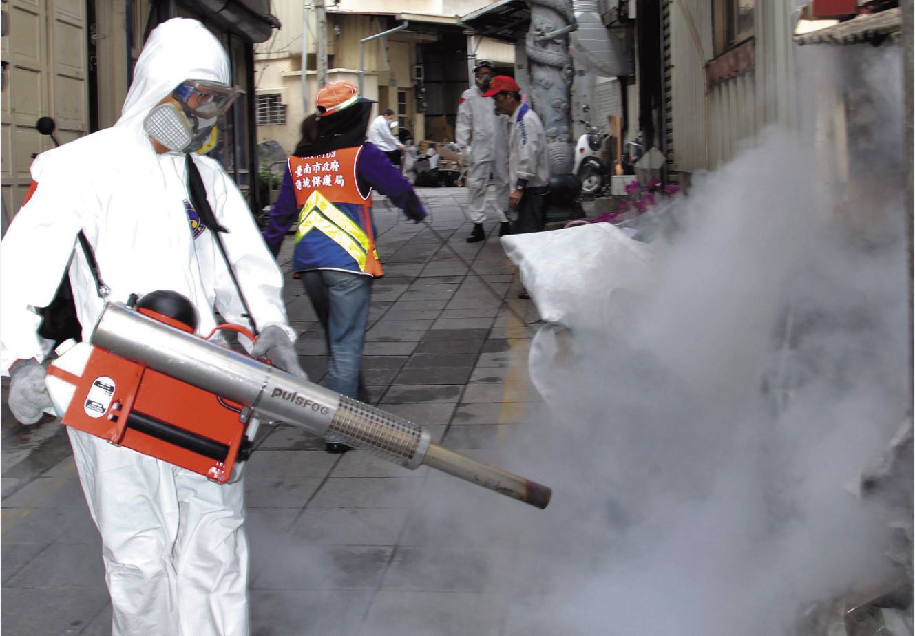 登革熱疫情不只在台灣盛行，東南亞國家也是，台美共同開發的老年人登革熱疫苗，是台灣生技業前進東南亞的重要契機。