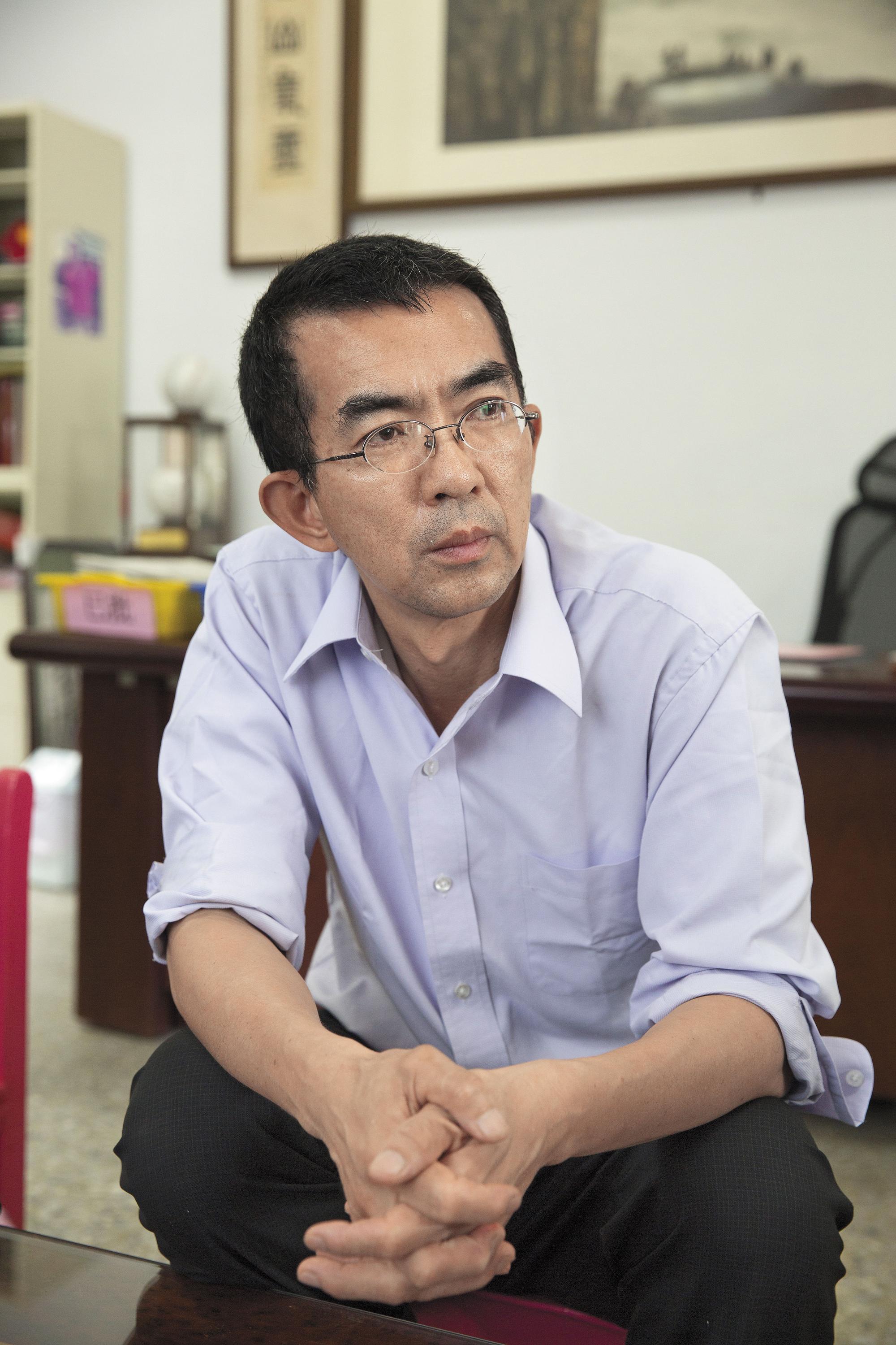 10年前擔任永安國小校長的林金進回憶說,當年他確實有因檢舉案被調查局約談,但最後還他清白。