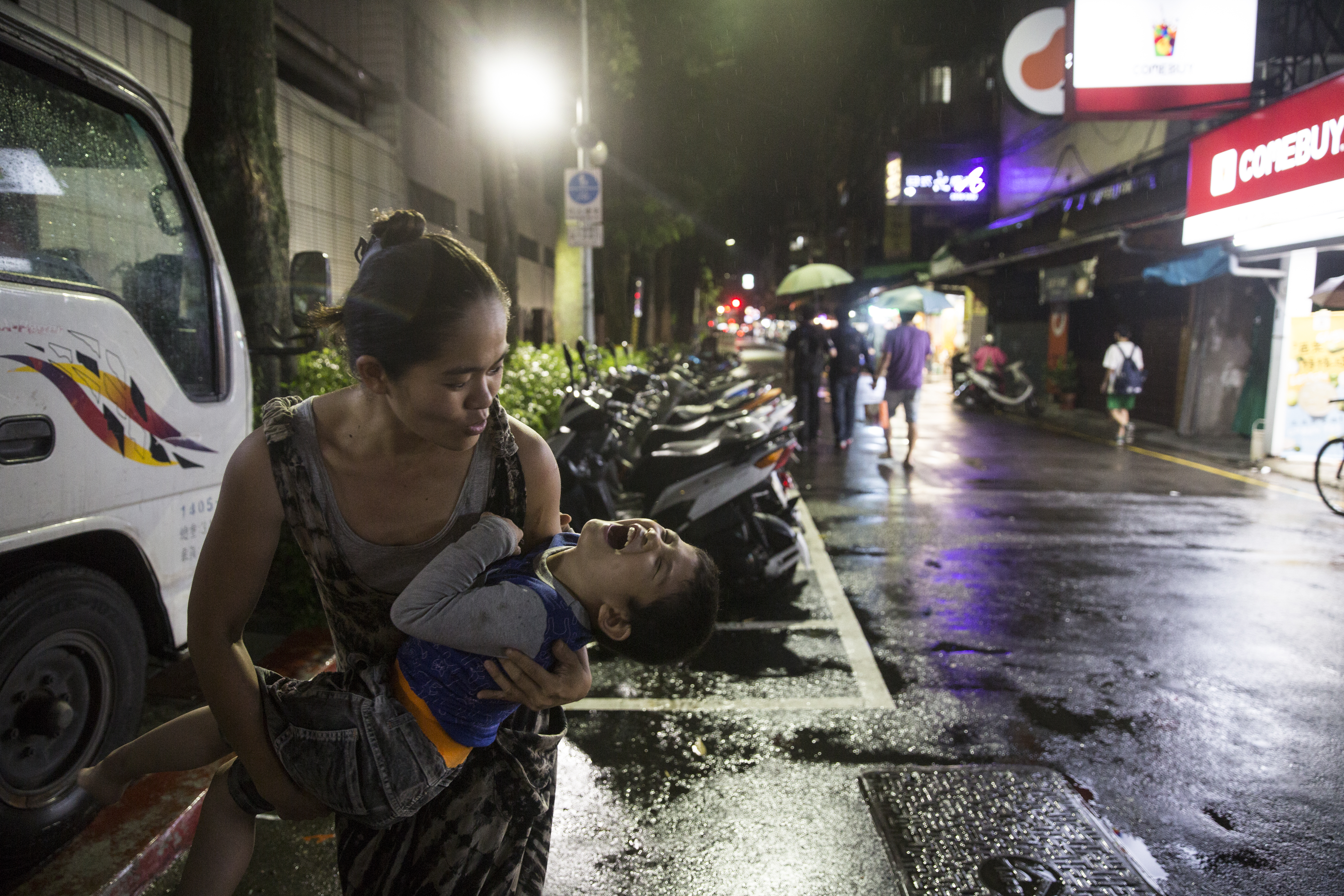 典典的腦神經傳輸受傷，認知功能與一般人不太一樣。