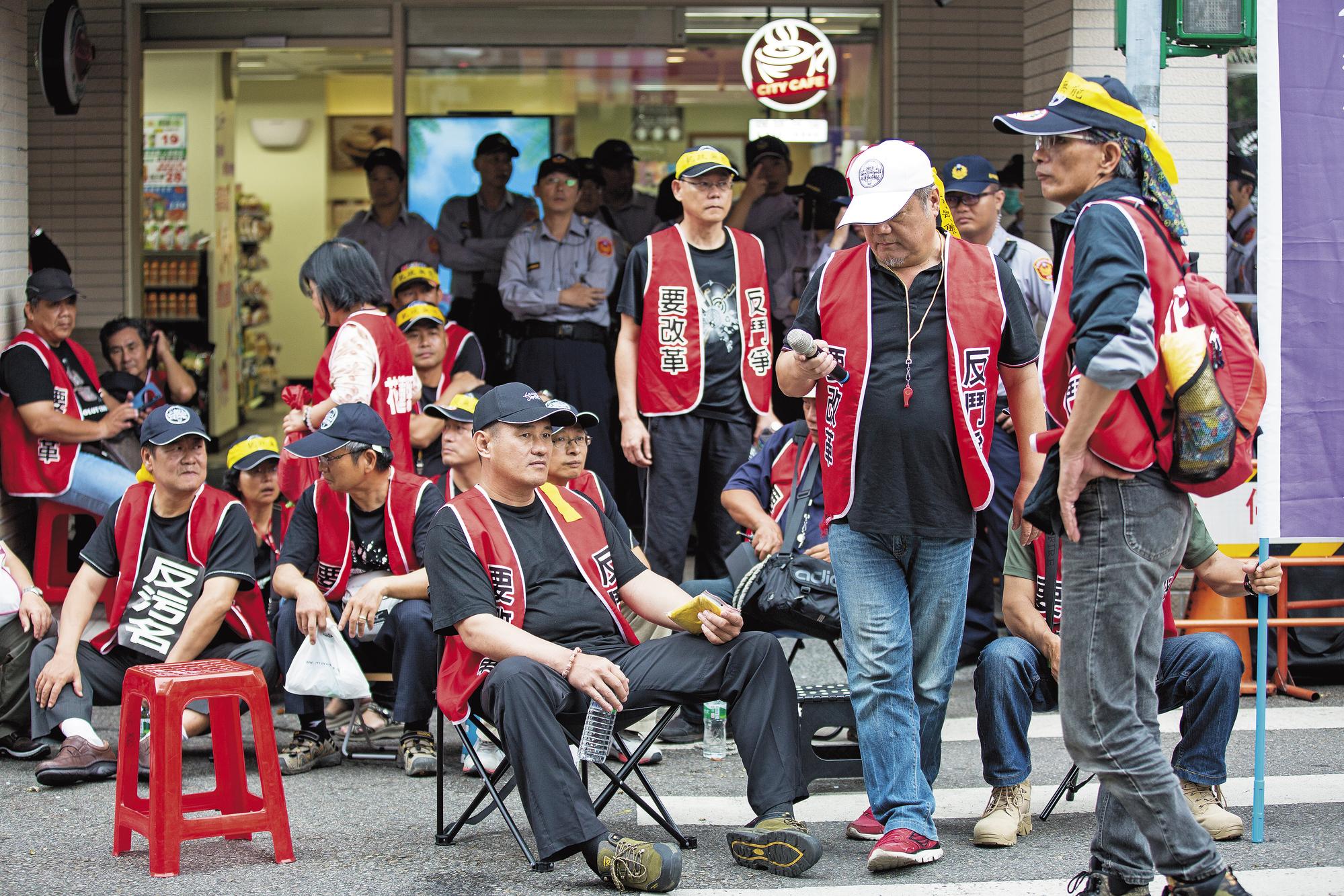 反年改無力回天，18%優惠存款，在年改三讀後，確定將在2年內走入歷史。