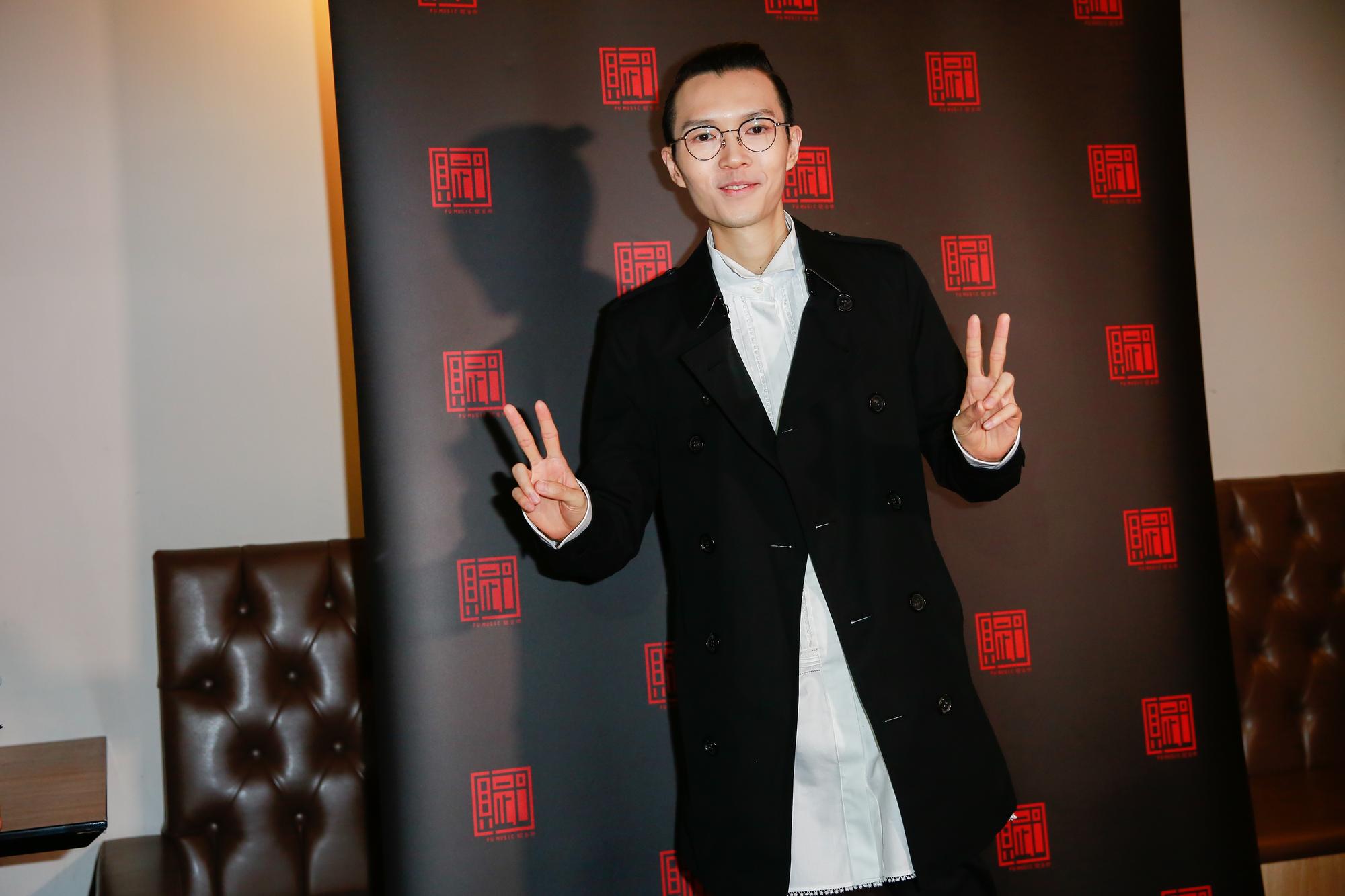 方大同出席慶功宴,透露自己得獎覺得意外。