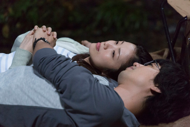 上戶彩跟齋藤工的《午後人妻》由日劇續拍電影，在中國反應熱烈。（翻攝網路）