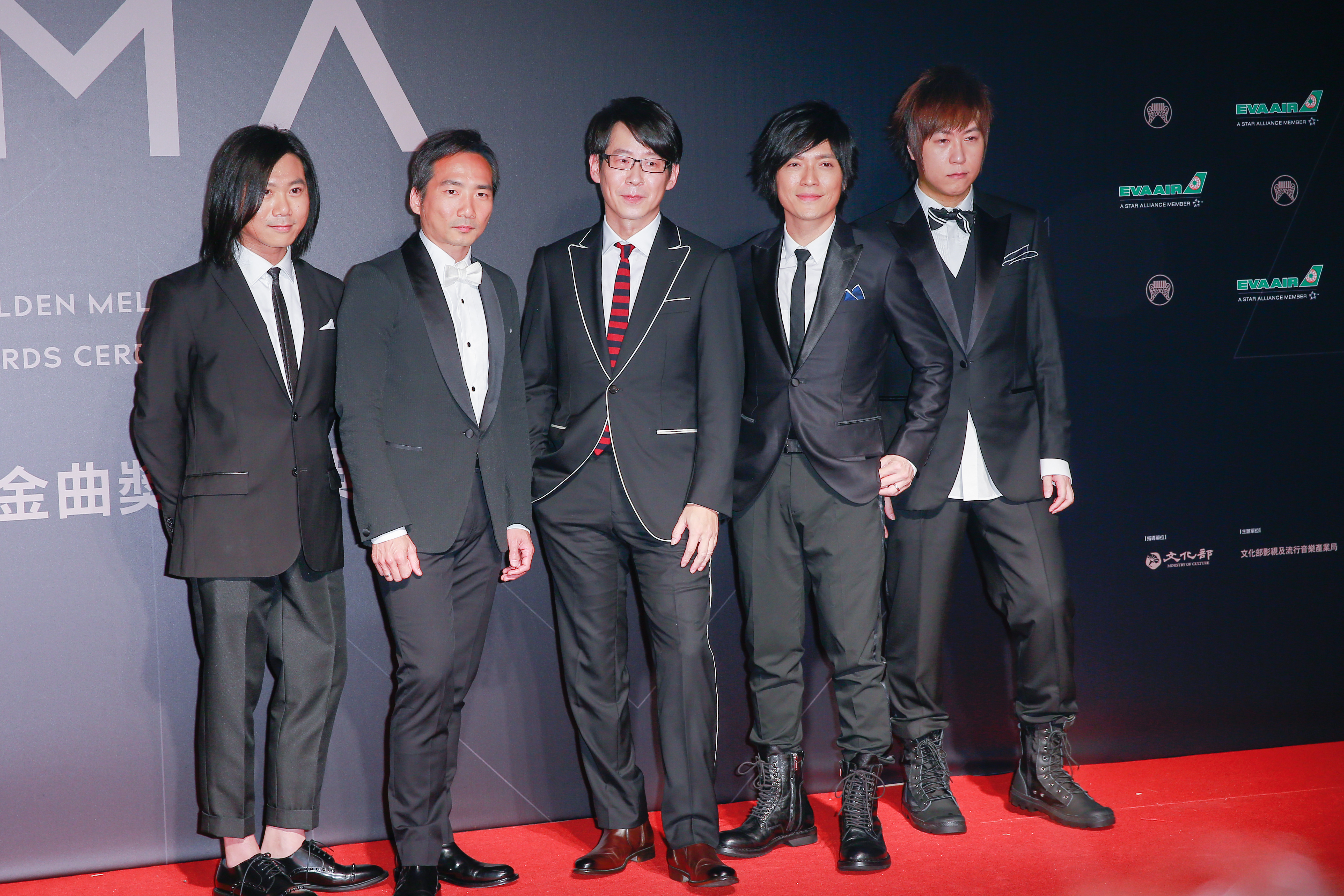 天團五月天多段現身，都擠進收視排行，人氣依然火熱。