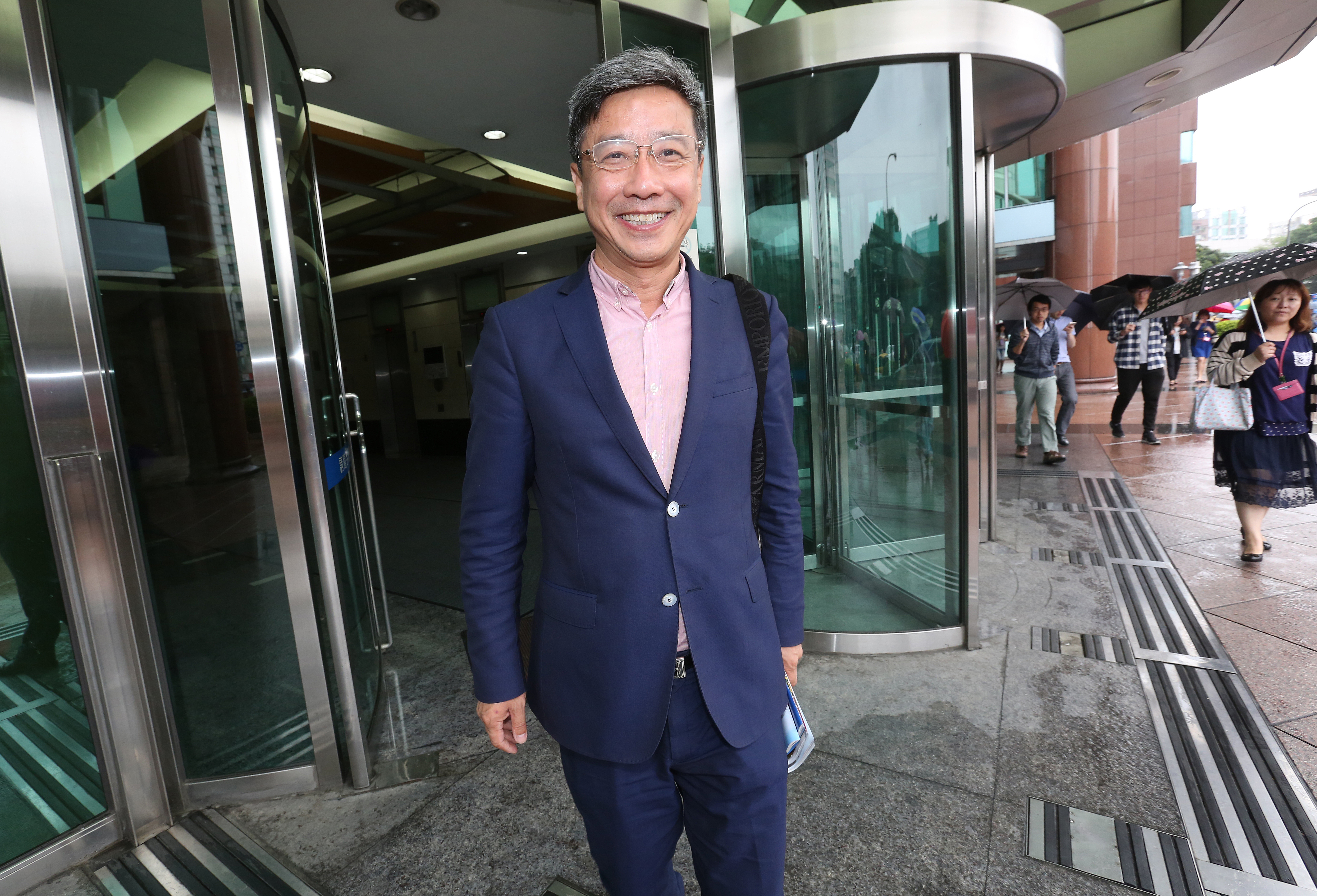 富鼎和股權投資基金總裁王啟富是中國地產投資圈傳奇人物。