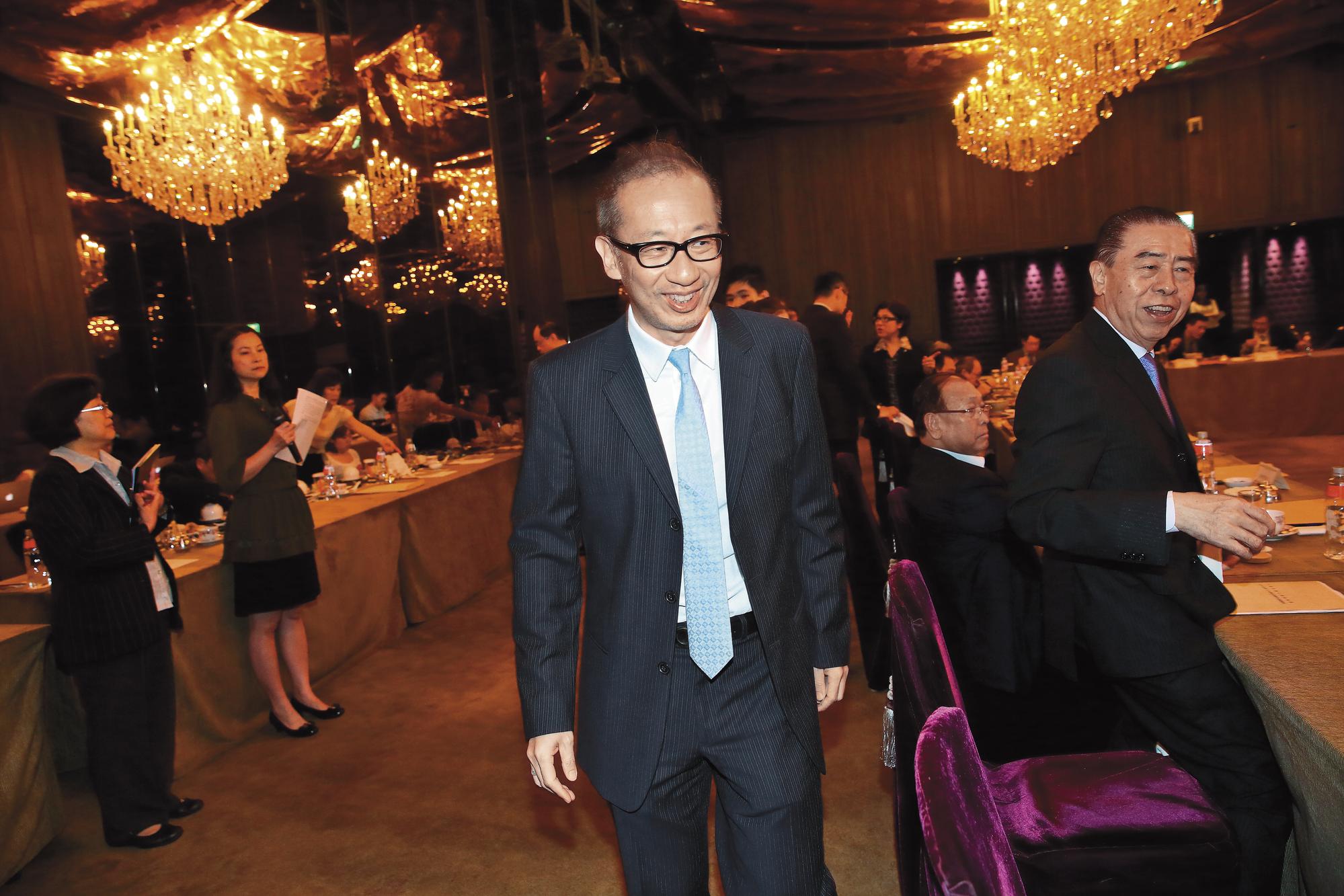 辜成允摔死意外,晶華董座潘思亮也成為檢方調查對象,他在訊後大嘆:「難過、無奈。」