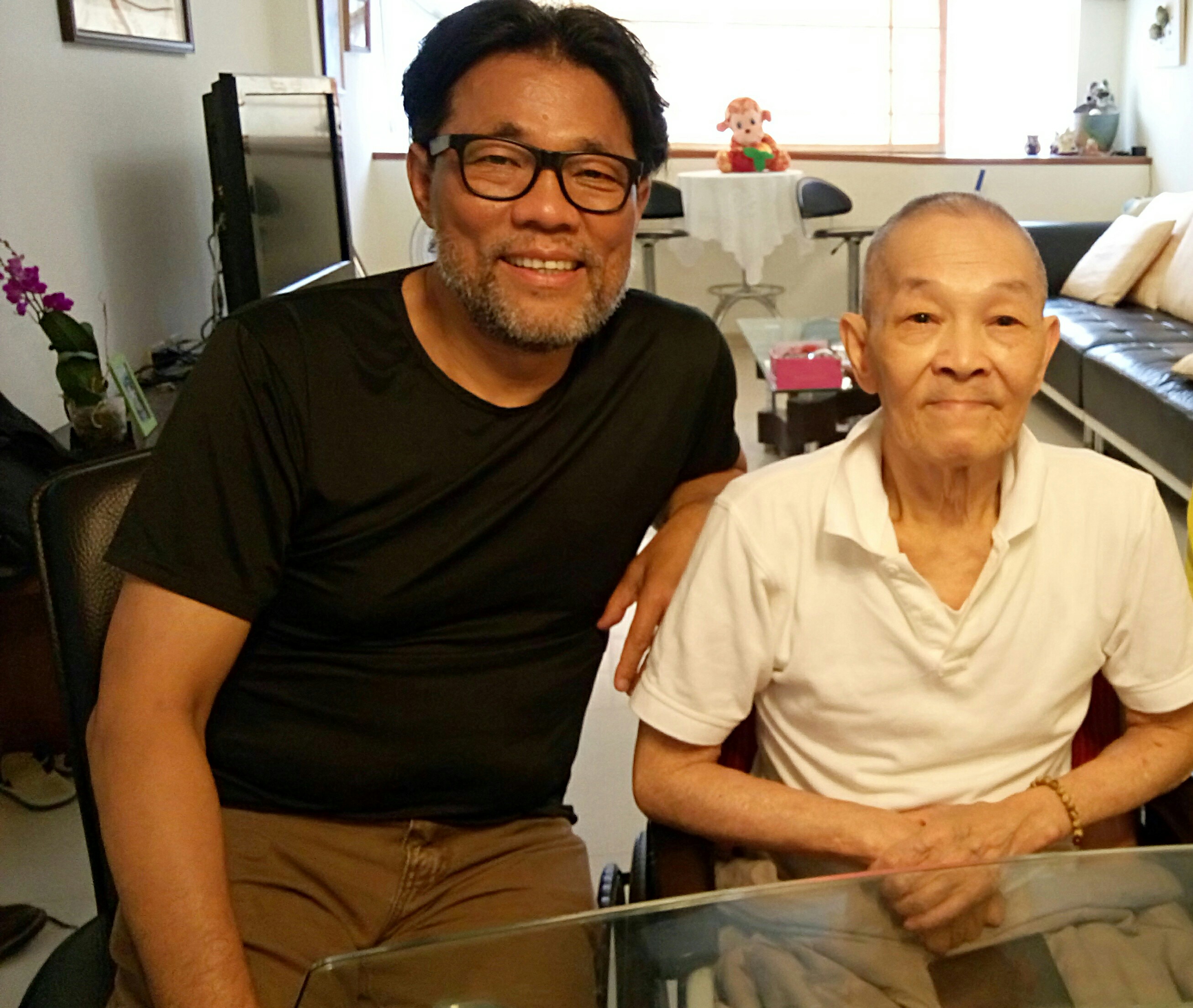 已成攝影大師的李屏賓，早年跟著張志軍一起拍戲，是他的得意門生。（中華民國電影攝影協會祕書長呂俊銘提供）