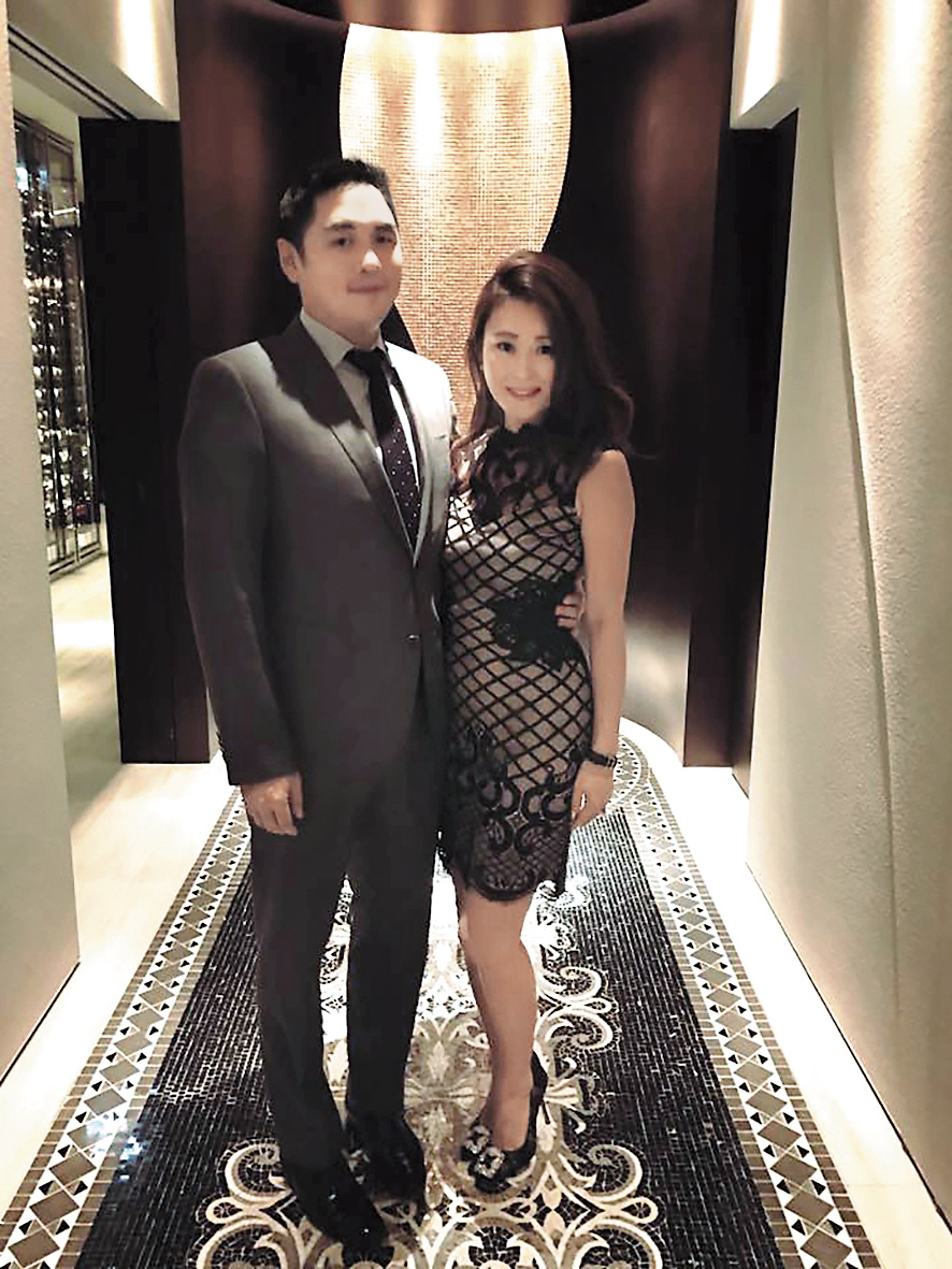 結婚2週年又在同一間餐廳吃飯，具有紀念意義又浪漫。（翻攝自麻衣臉書）