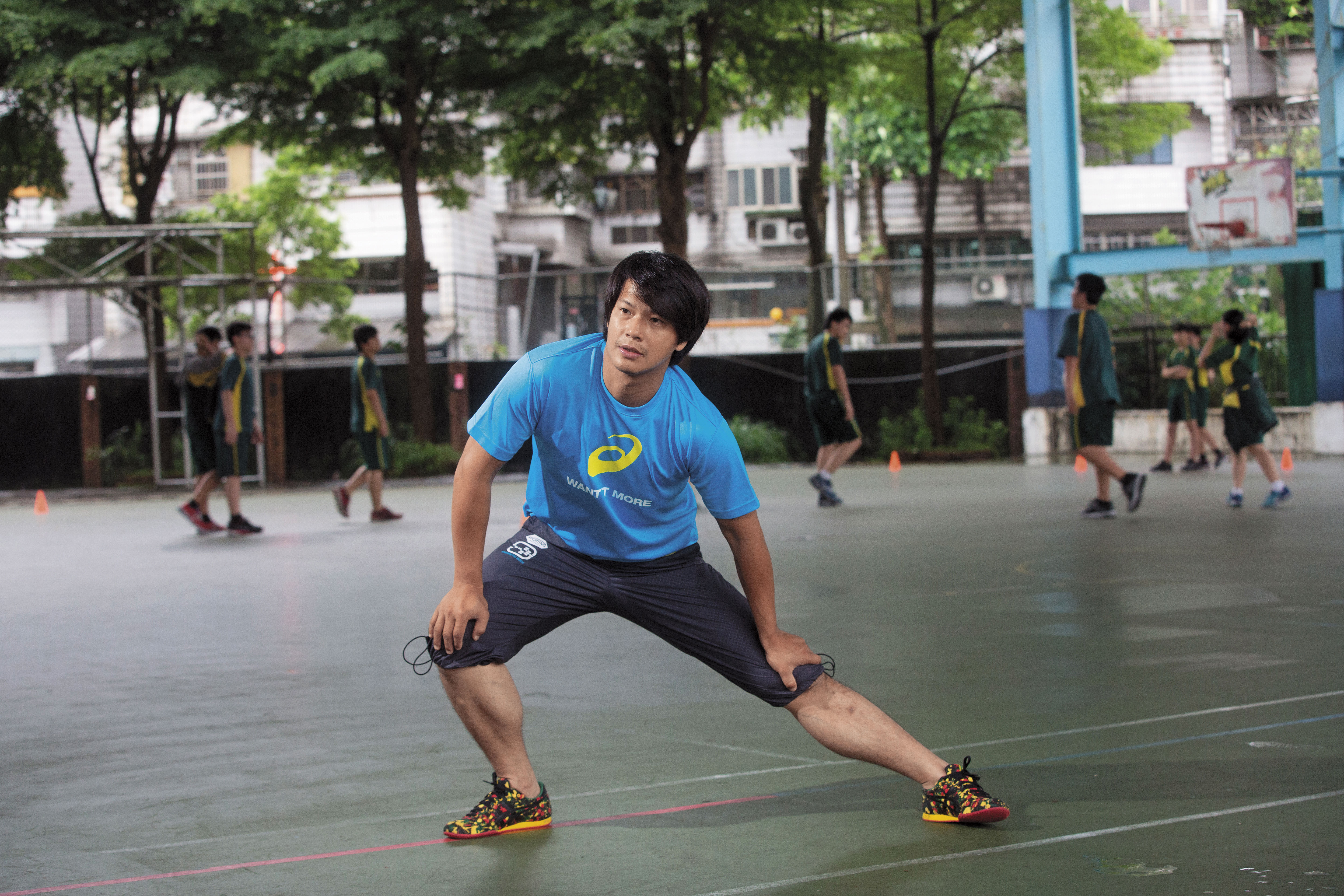 曾在基隆百福國中當田徑教練的王嘉慶，高中時期是110公尺跨欄14秒71全國記錄保持人。