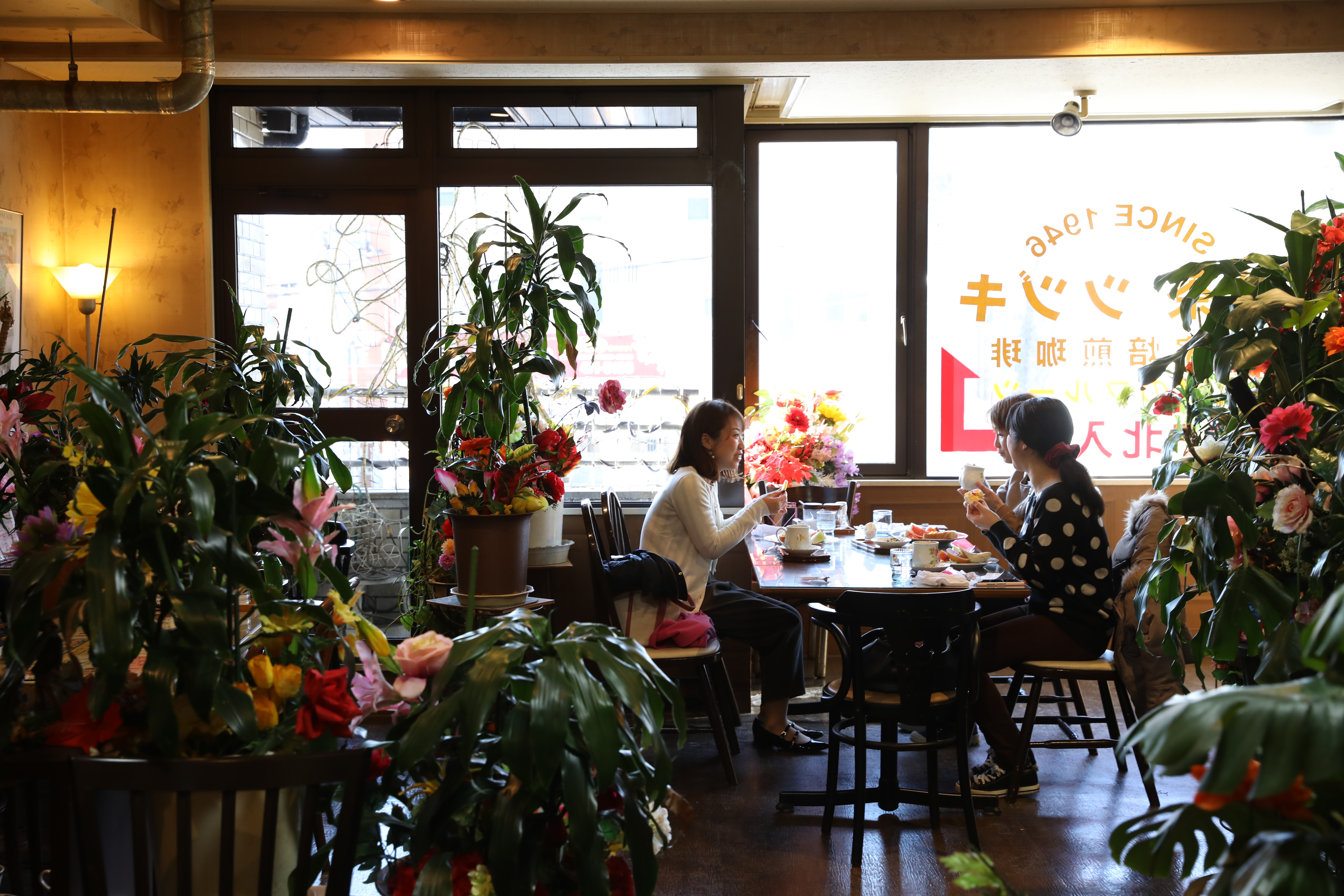 名古屋特殊的「買咖啡送早餐」文化，就算你是睡美人，也要趕快醒過來去吃早餐。