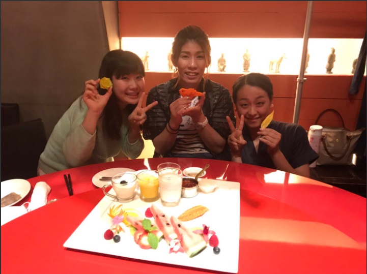 本月福原愛、淺田真央、吉田沙保里聚餐，她把身材藏得頗好。