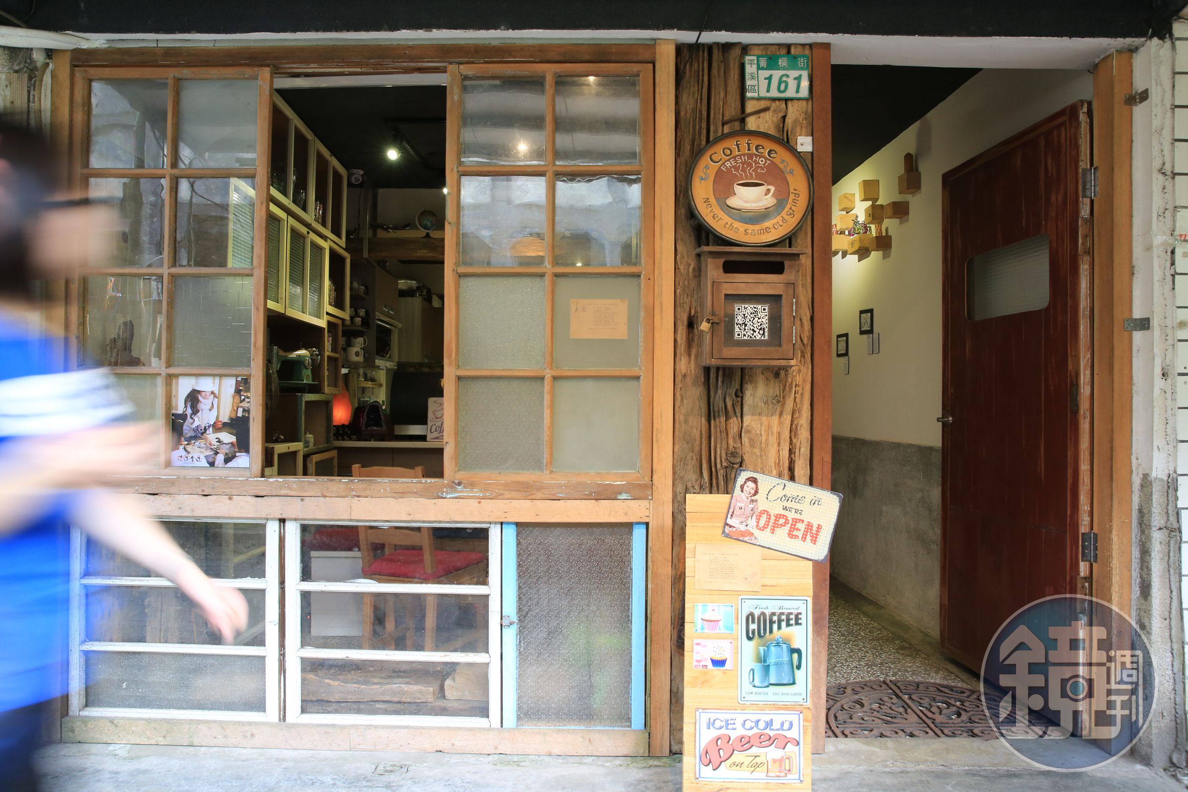 老房子咖啡館很低調，沒有店招。