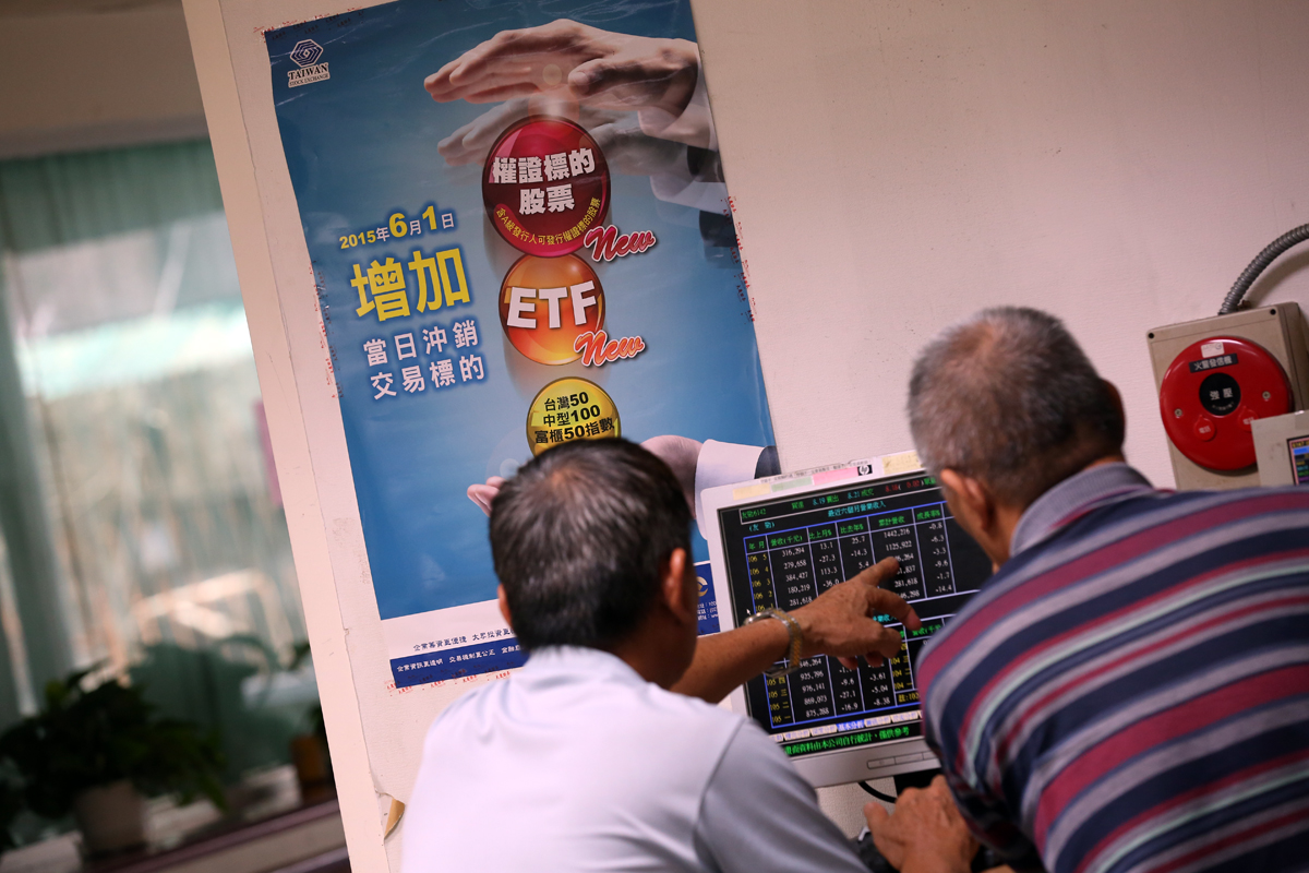 施昇輝靠0050每年創造近200萬元的獲利。