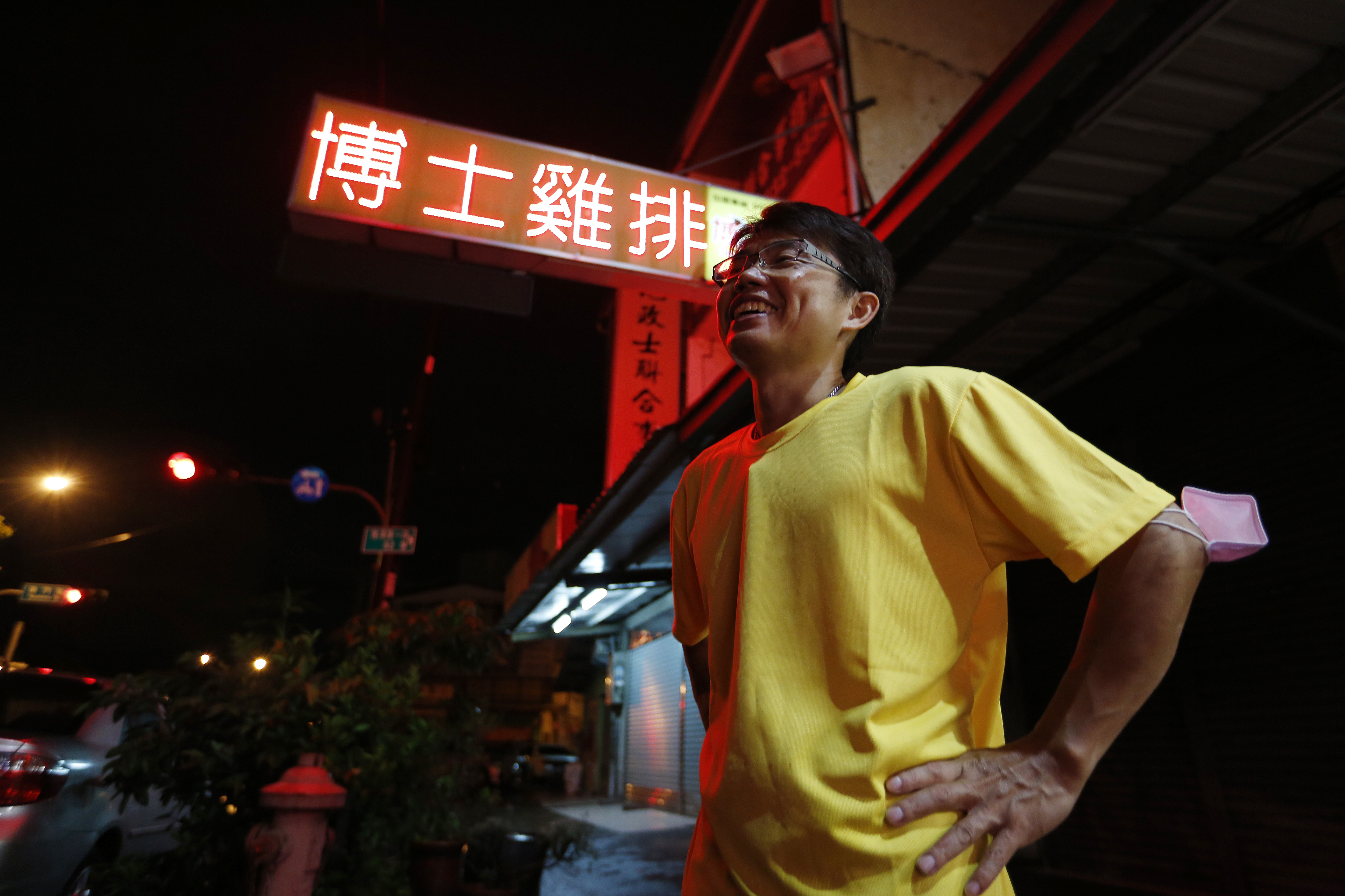 宋耿郎從小念資優班，後來更念到博士班，談起順利的求學過程，至今仍透露出滿滿自信。