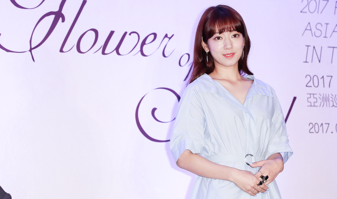 朴信惠《亞洲巡演- Flower of Angel台灣站with呂》見面會前一日與媒體見面。