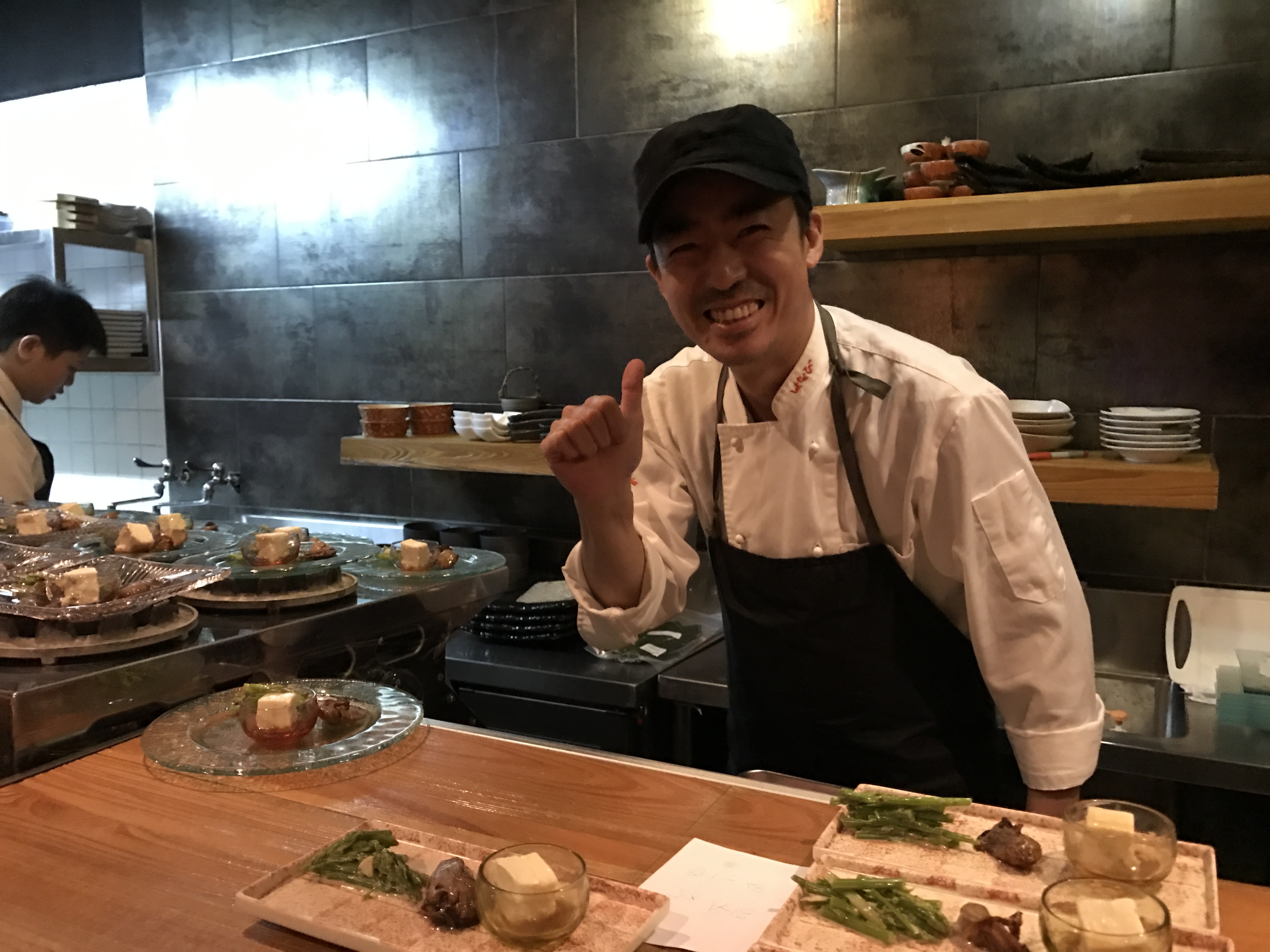 日本酒達人歐子豪為每款酒量身設計菜餚，專業度十足。