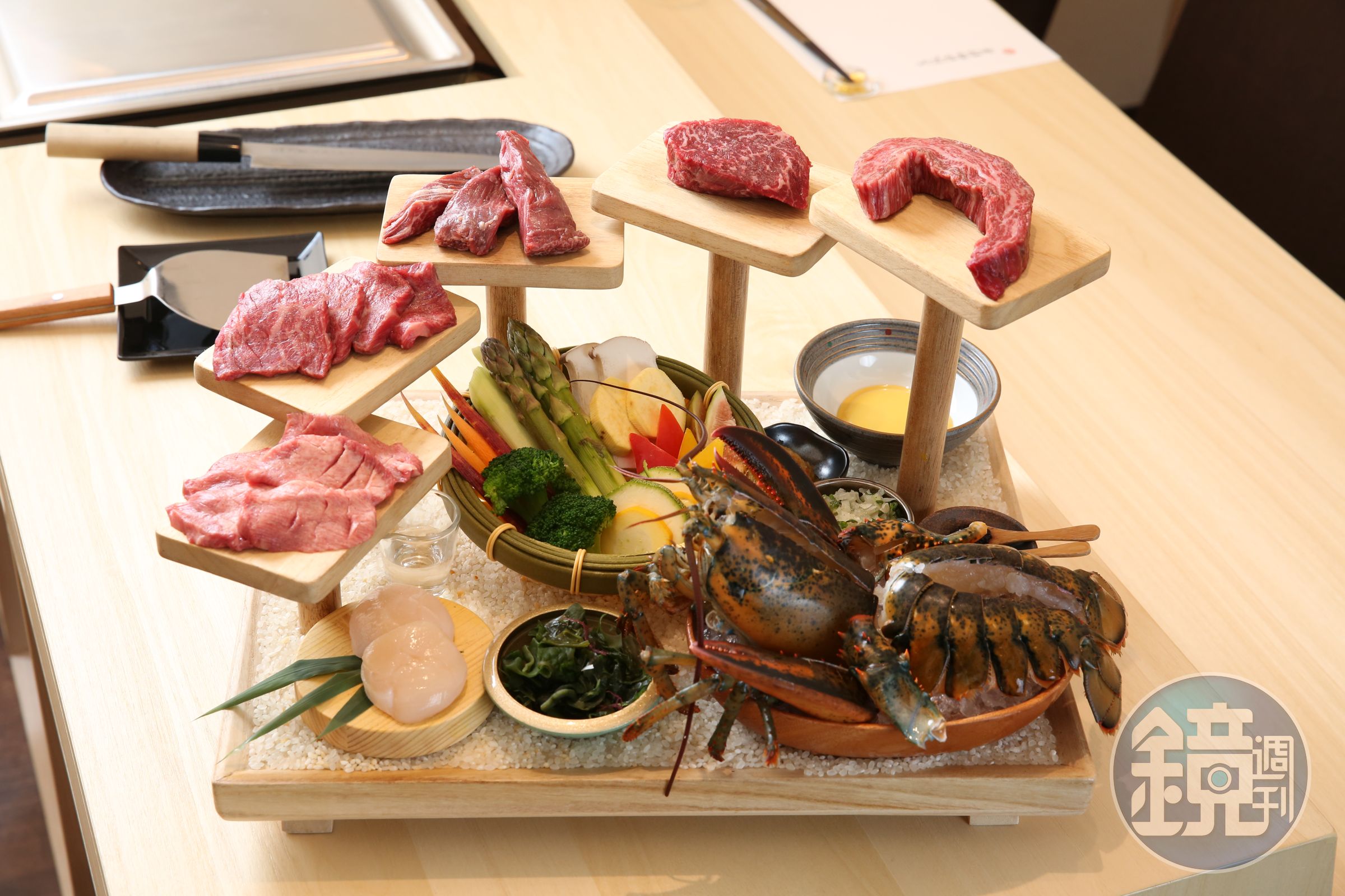 「肉天堂」雙人鐵板燒套餐，一次可吃到5種牛肉部位。