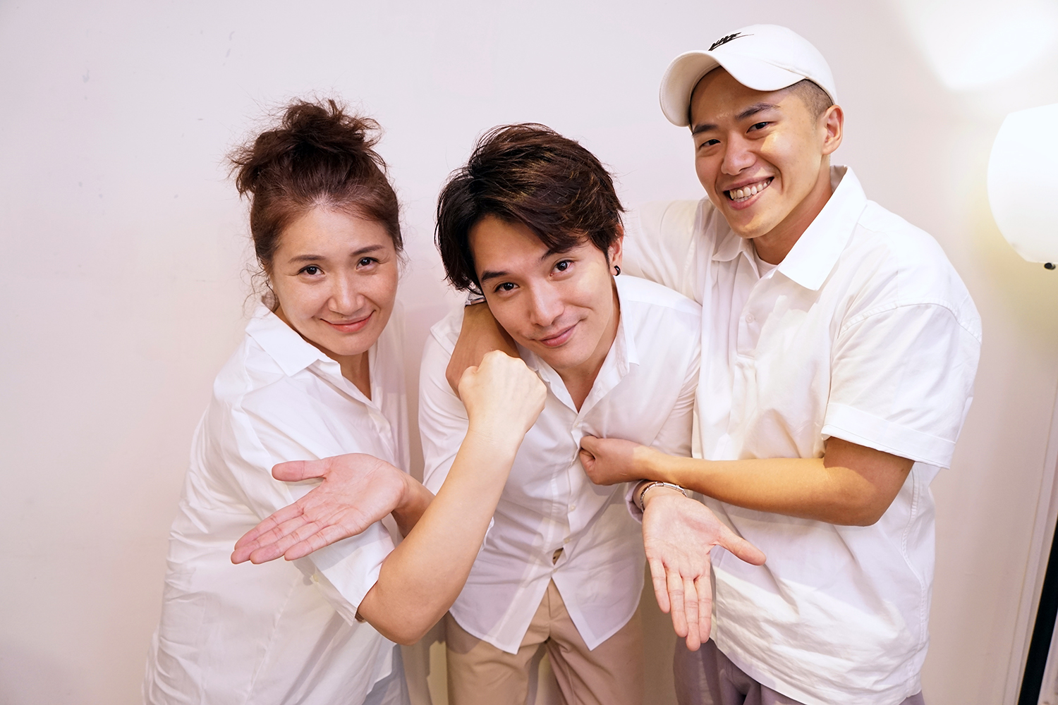 徐譽庭（左起）、邱澤、許智彥一起打造電影《我們都愛他！》。