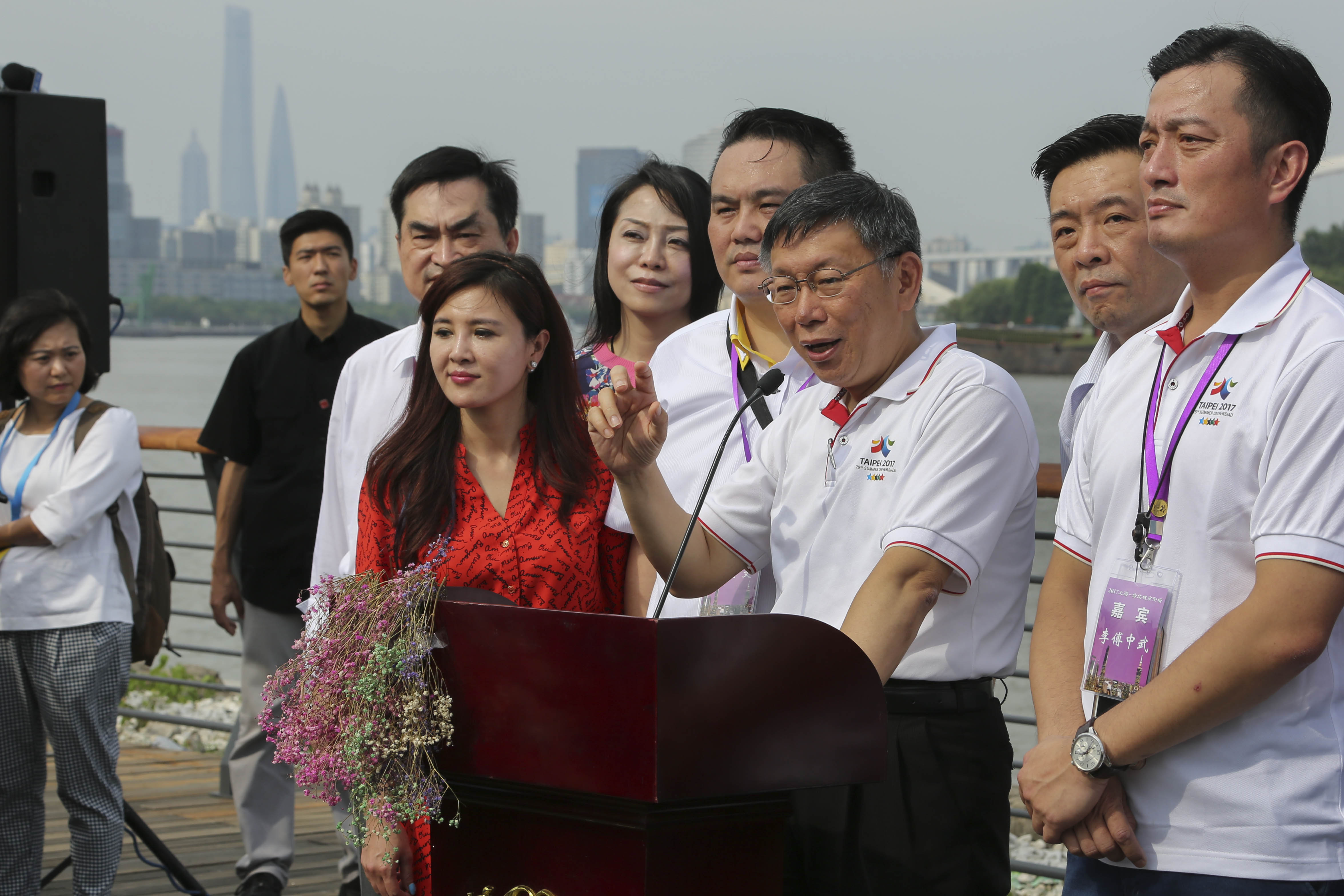 國台辦主任張志軍誇柯文哲交流做的好，希望雙城論壇繼續辦，遭學者批評是互相利用。