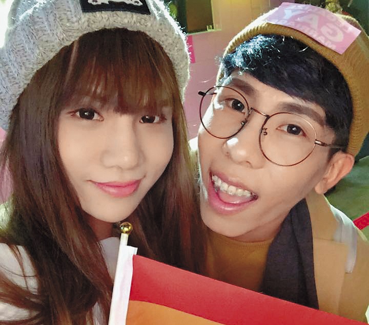 「進辣寶貝」也是LGBT代表人物，對於彩虹權益大力支持。（翻攝自小A辣臉書）