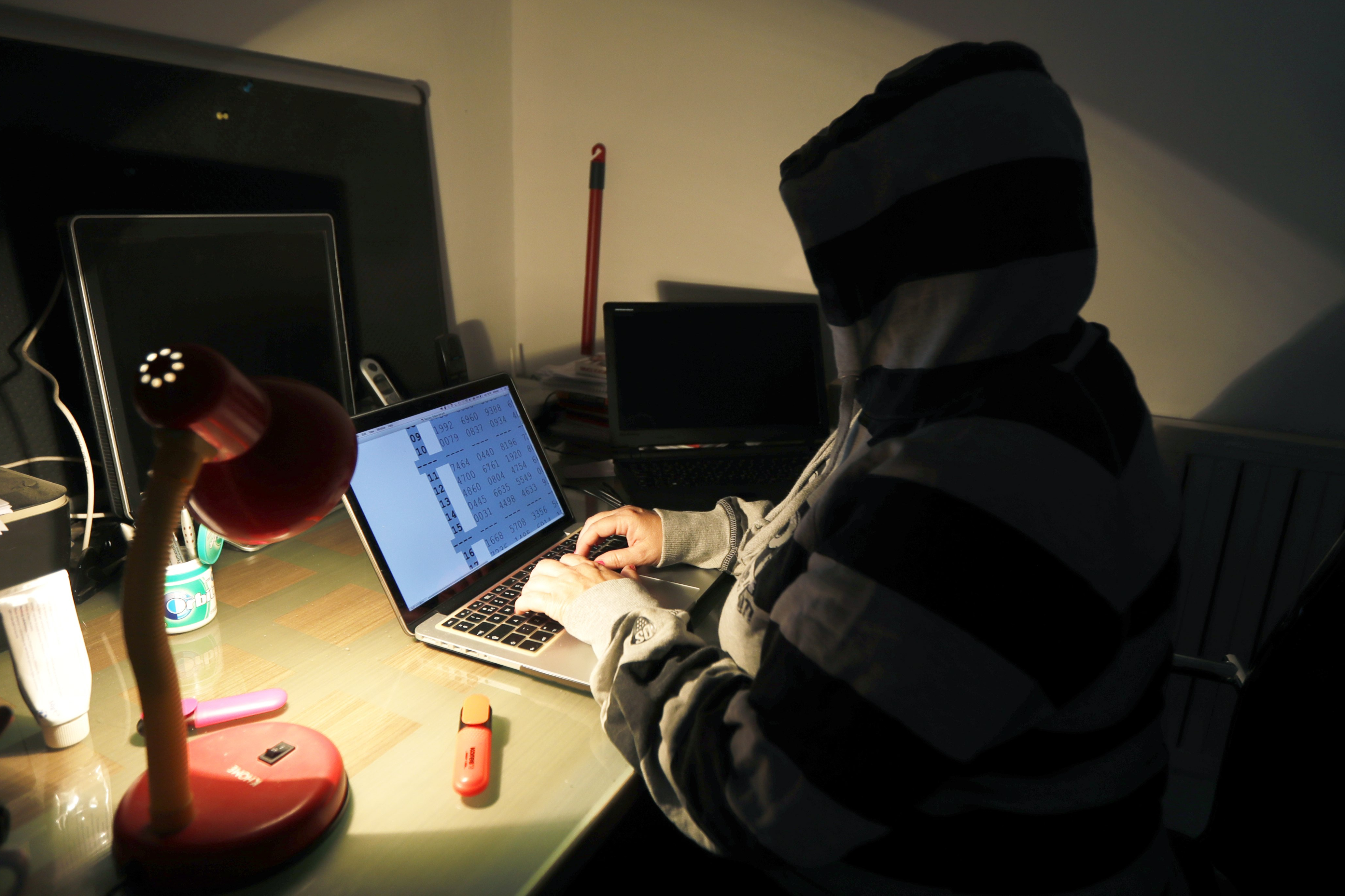 資訊安全專家發現,許多新興國家網路日益普及,但網路安全設施卻相對匱乏,因而成了高桿駭客測試的場域。(東方IC