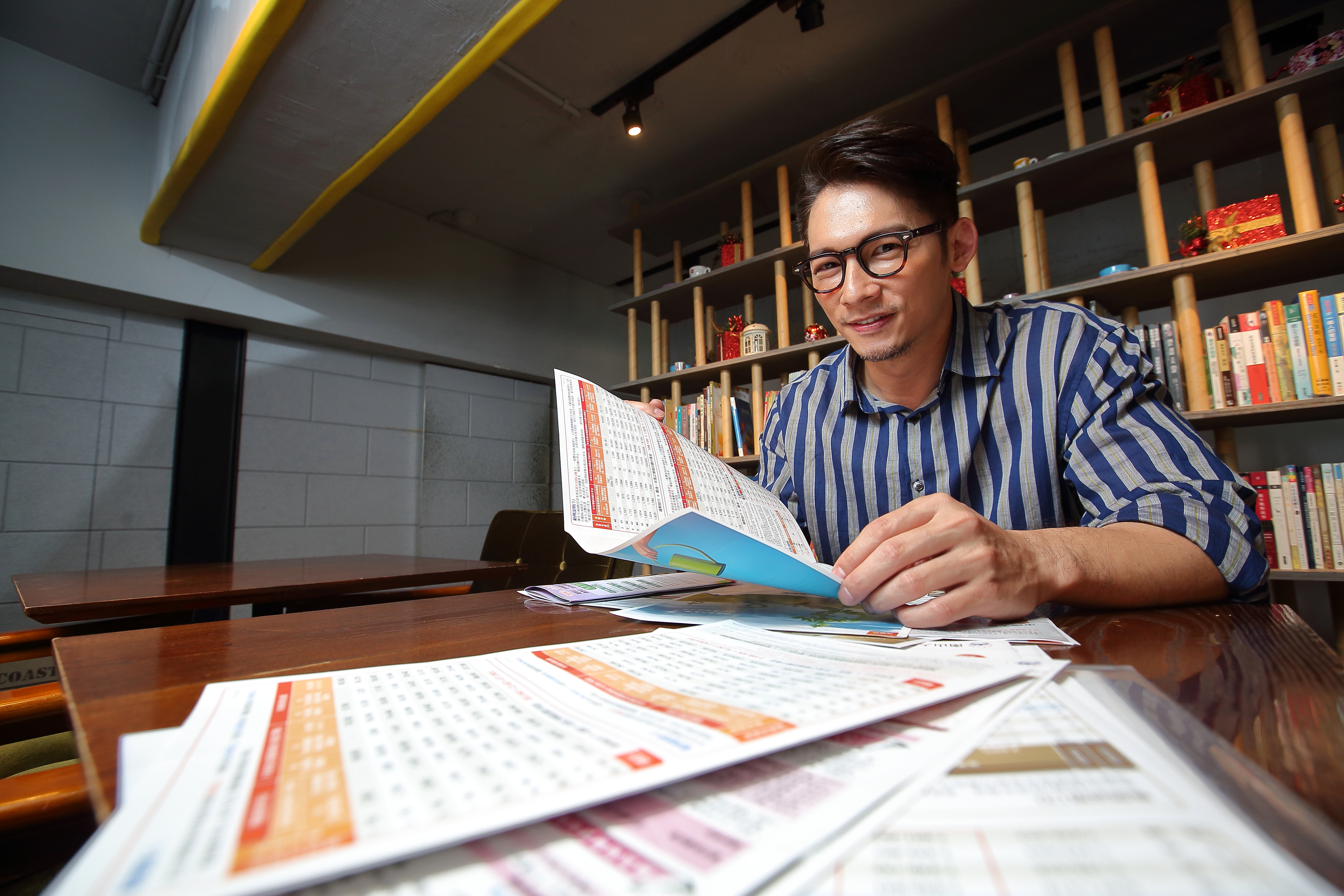 藝人沒有退休金，溫昇豪每年固定買儲蓄險，幫自己和家人存老本。