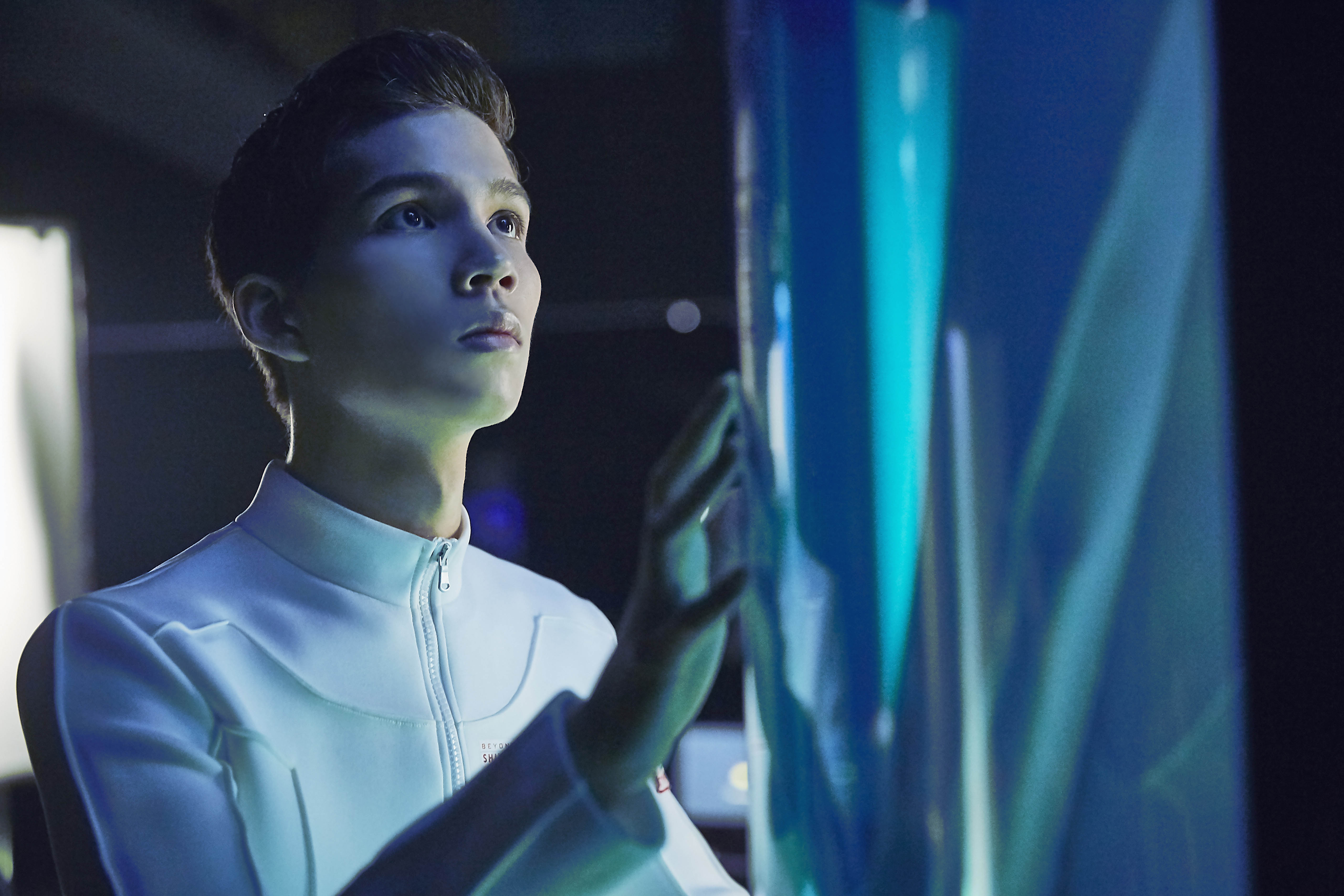 派偉俊的新歌〈奇市江湖〉呈現電音中國風舞曲，找來方文山填詞。