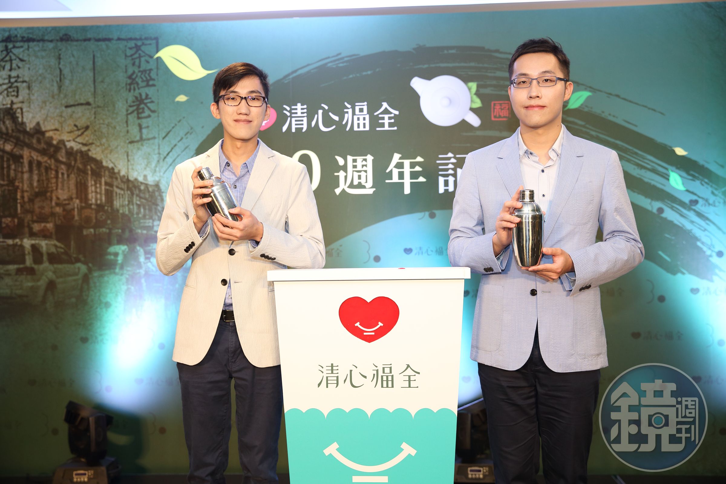 日前清心首次舉辦對外記者會，由第二代趙啟宏（左）、趙啟成（右）全權負責，交棒意味濃厚。