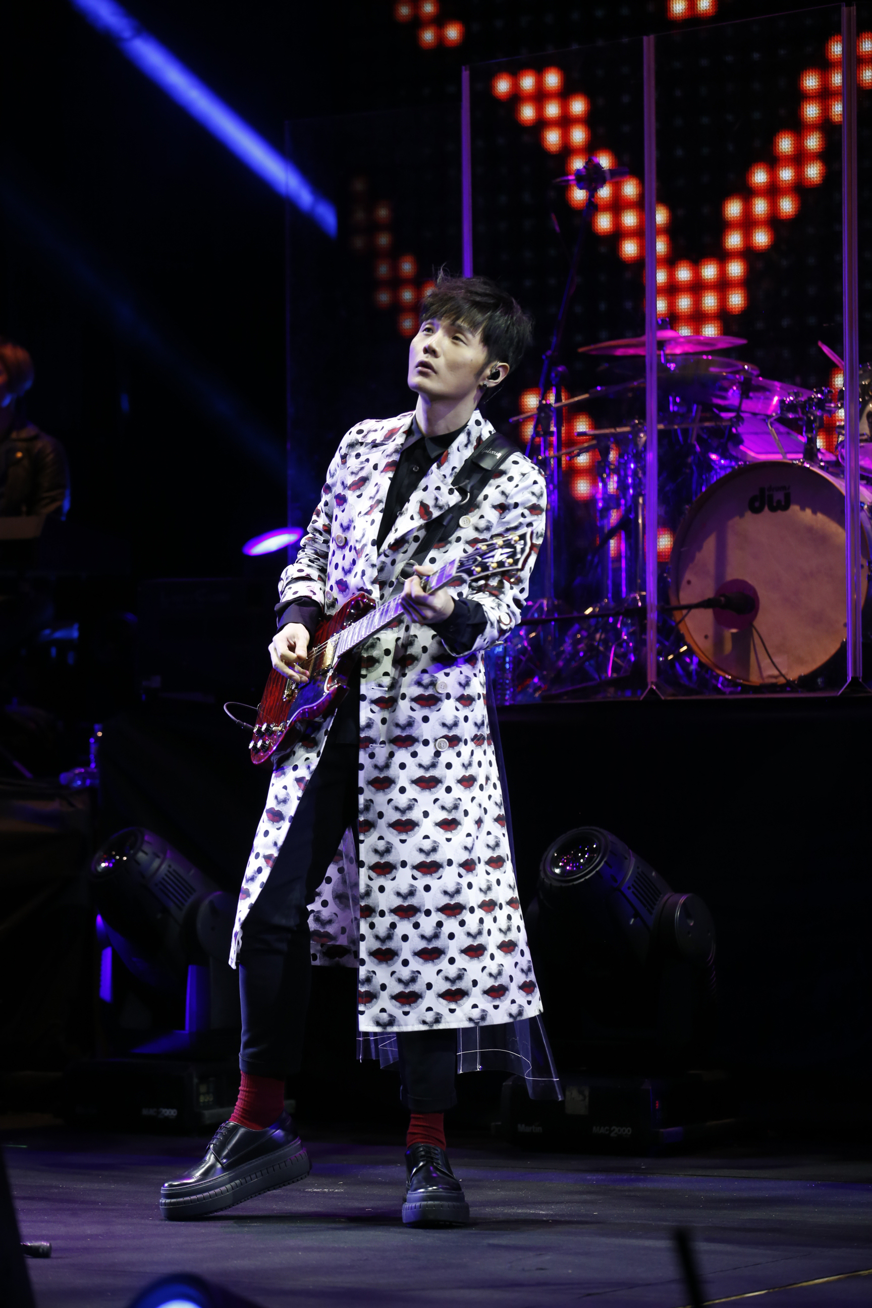 金曲新人王李榮浩將首度登上台北小巨蛋舉辦個人演唱會，票房成績不俗。 圖：華納提供