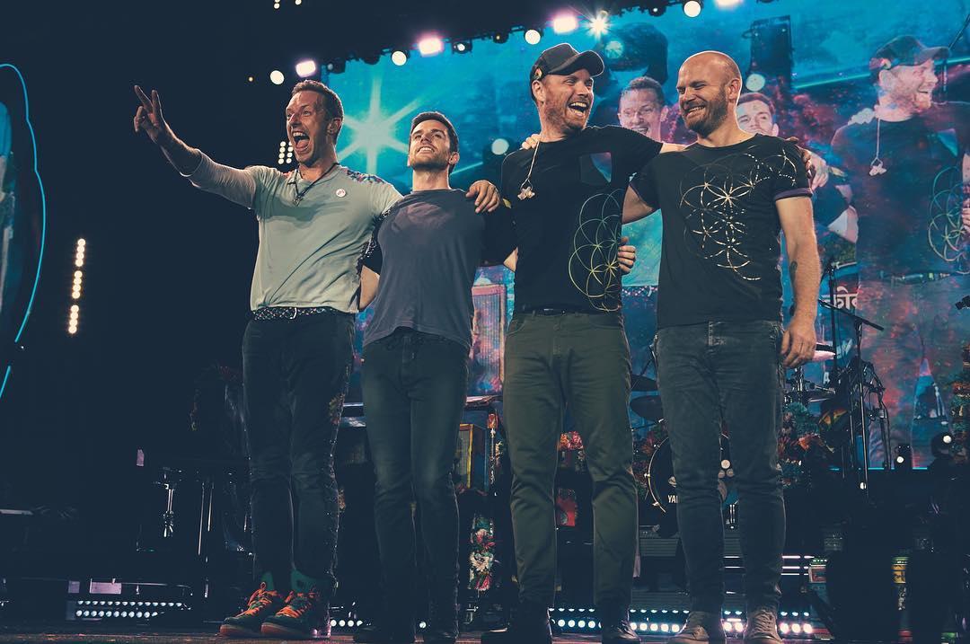  Coldplay酷玩樂團推新歌〈ALIENS〉，宣揚和平及環保意識。