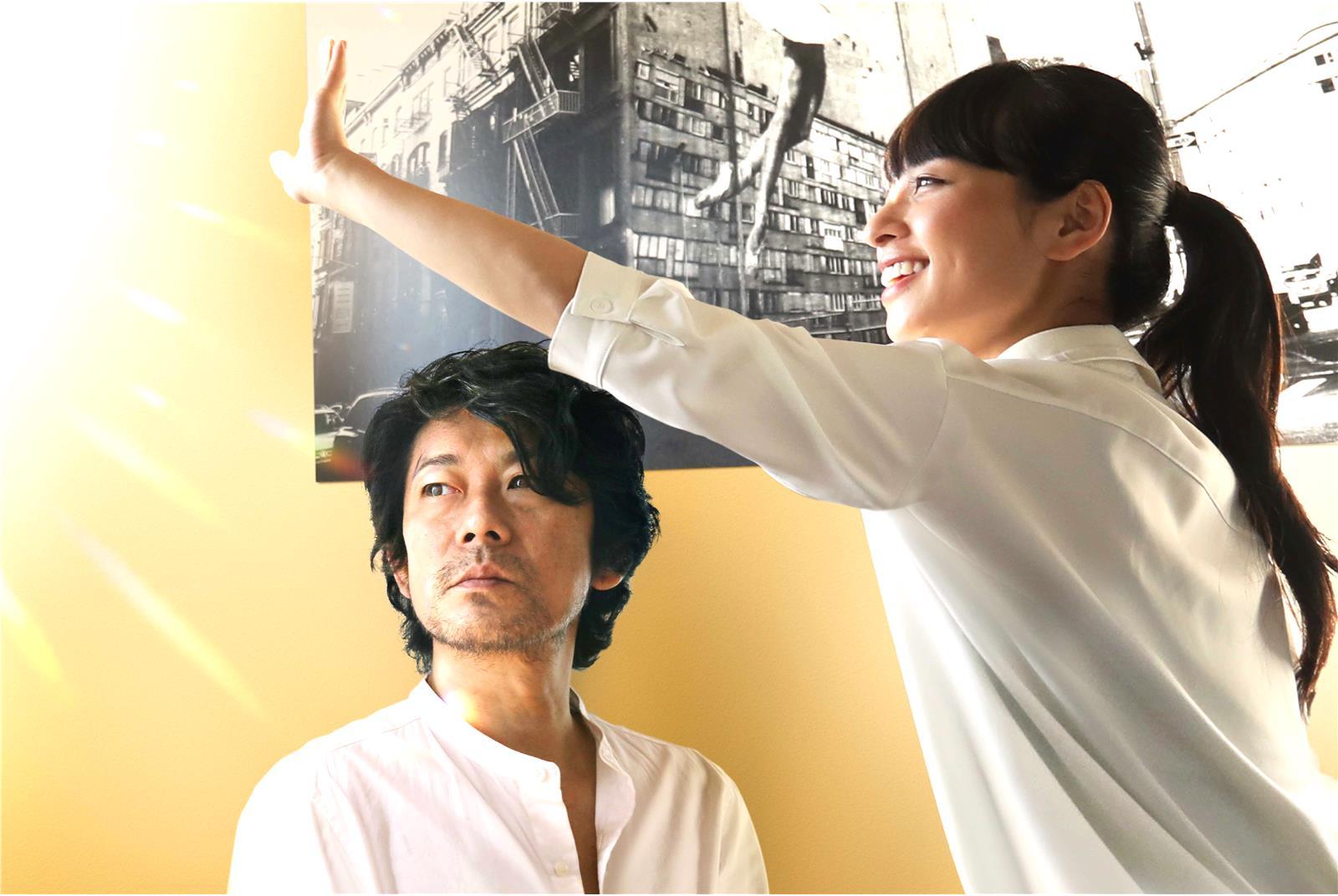 永瀨正敏（左）在《光》中扮演逐漸失去視力的攝影師。