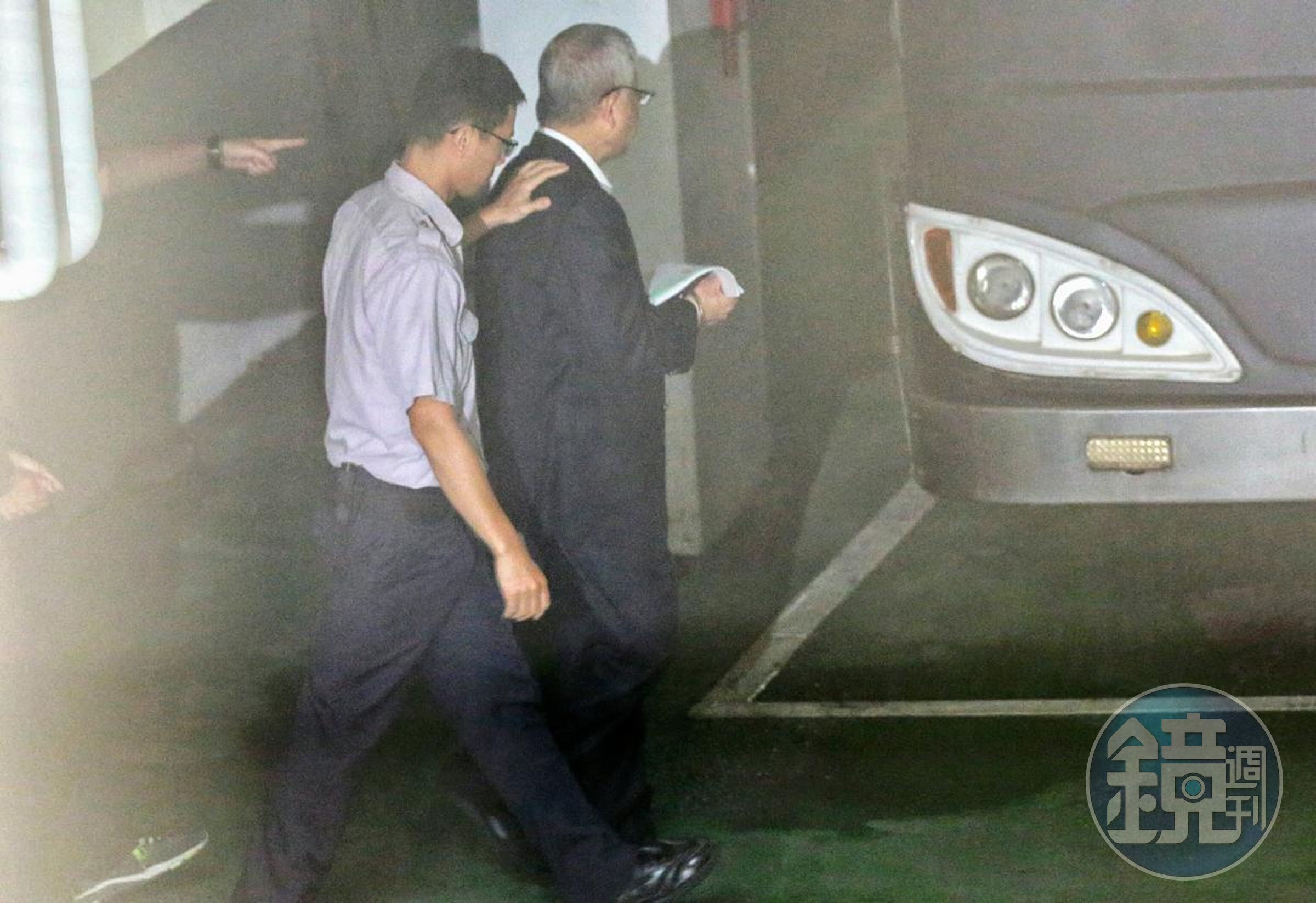永豐金控前董事長何壽川遭到聲押，協助檢調追查不法的是被喻為台灣史上最高層級吹哨人－－張晉源。