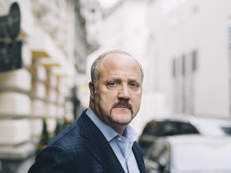 Bradley Birkenfeld踢爆瑞銀協助客戶逃漏稅，得到國稅局1.04億美元的天價獎金。（翻攝網路）