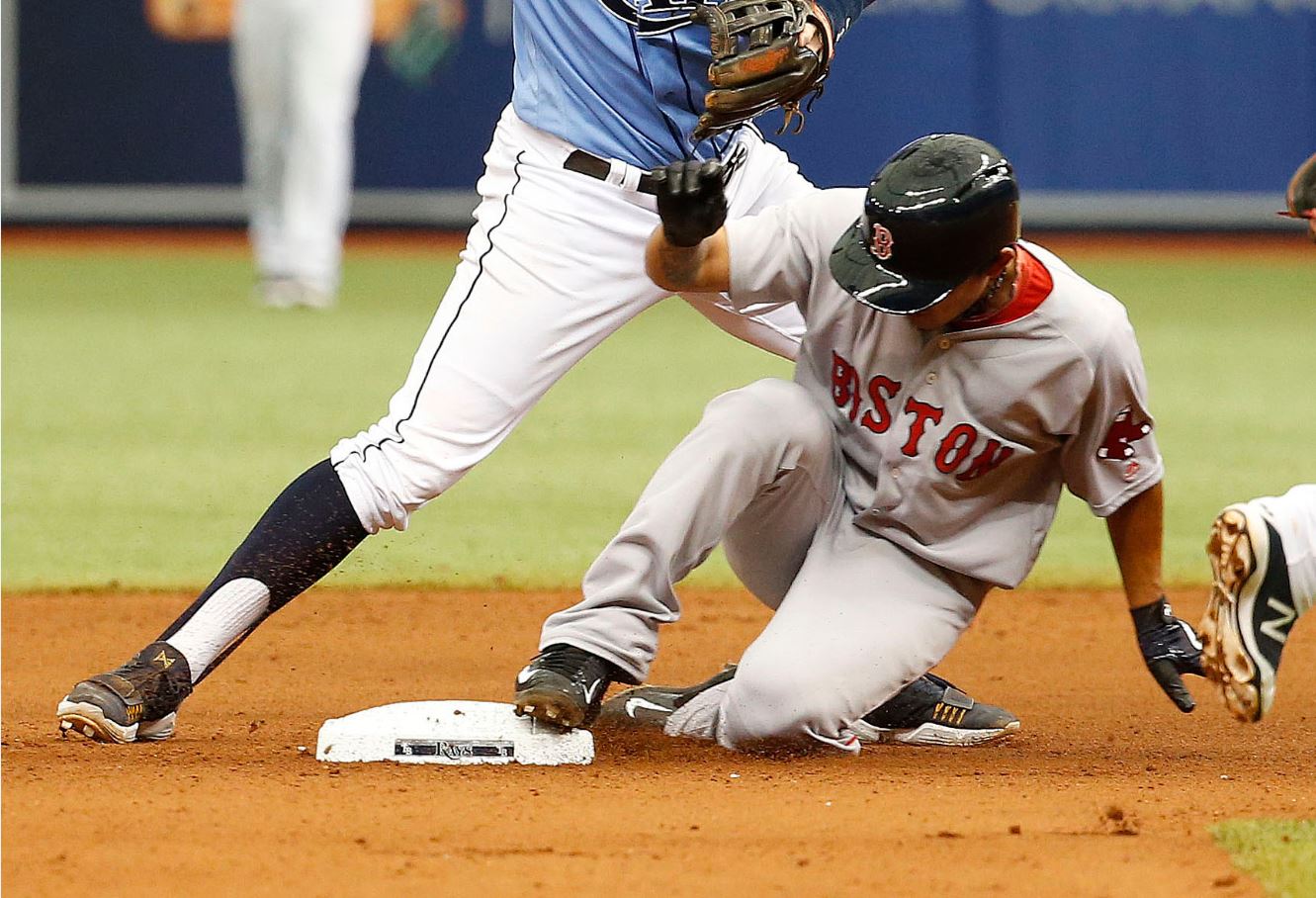 一個優異內野手所需要的「soft hands」、臂力、防守範圍、甚至高難度的一些防守動作，林子偉通通都具備了。