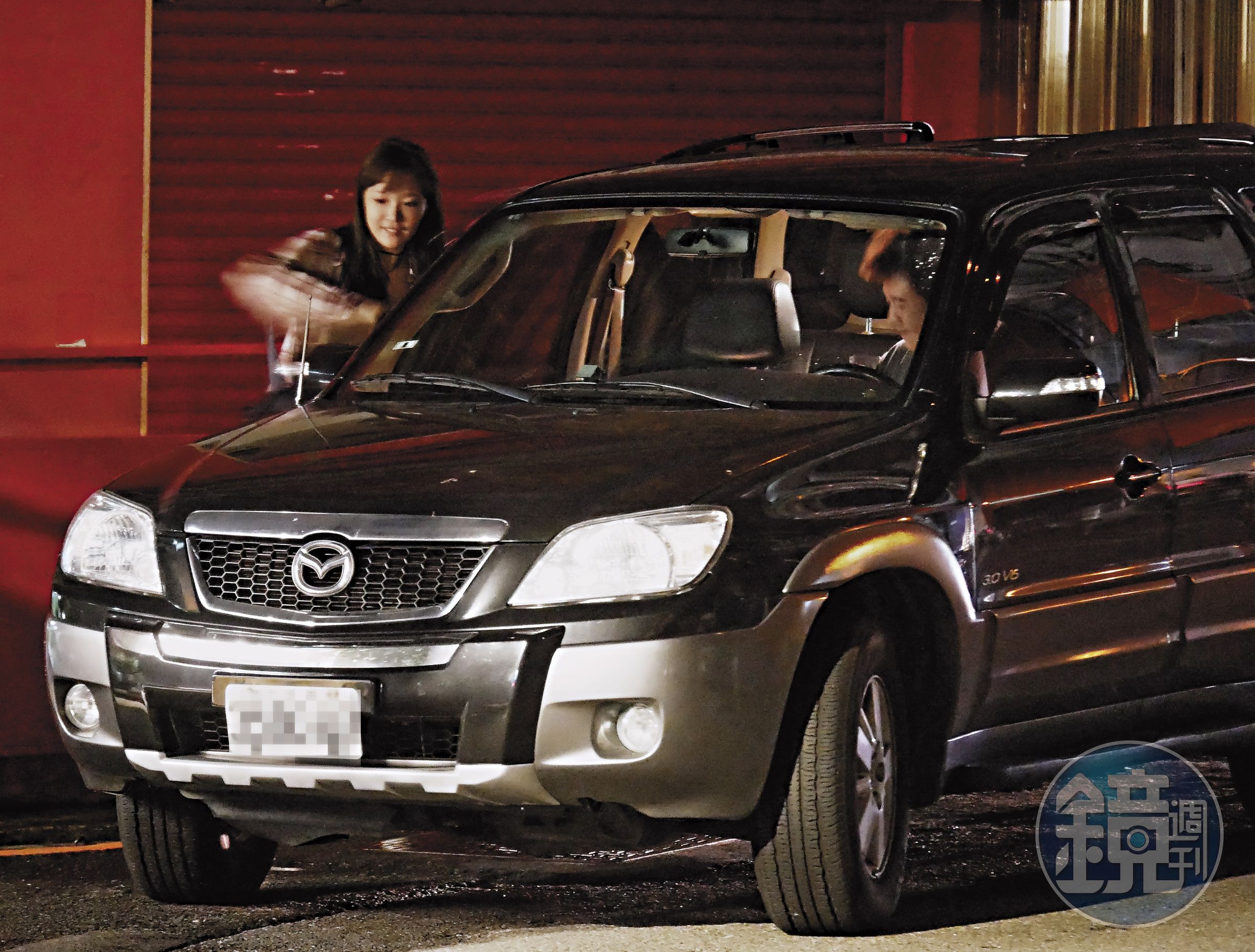 該女子後來下車，姿色其實還不錯，瞿導居然沒出手。