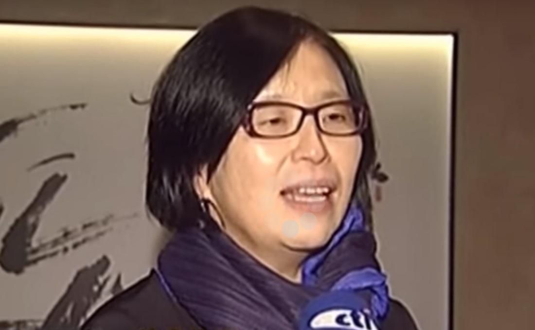 以美食寫作著稱的王宣一，廚藝精湛，熱情好客。（翻攝自中天新聞）