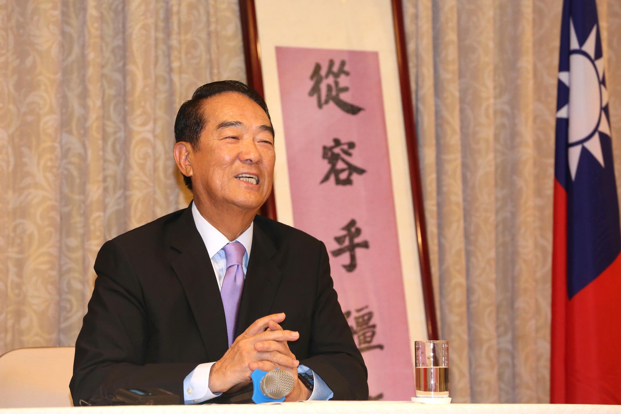 周錫瑋表示，目前國親最重要的是建立誠信，他不認為宋楚瑜會輕易地說回到國民黨。