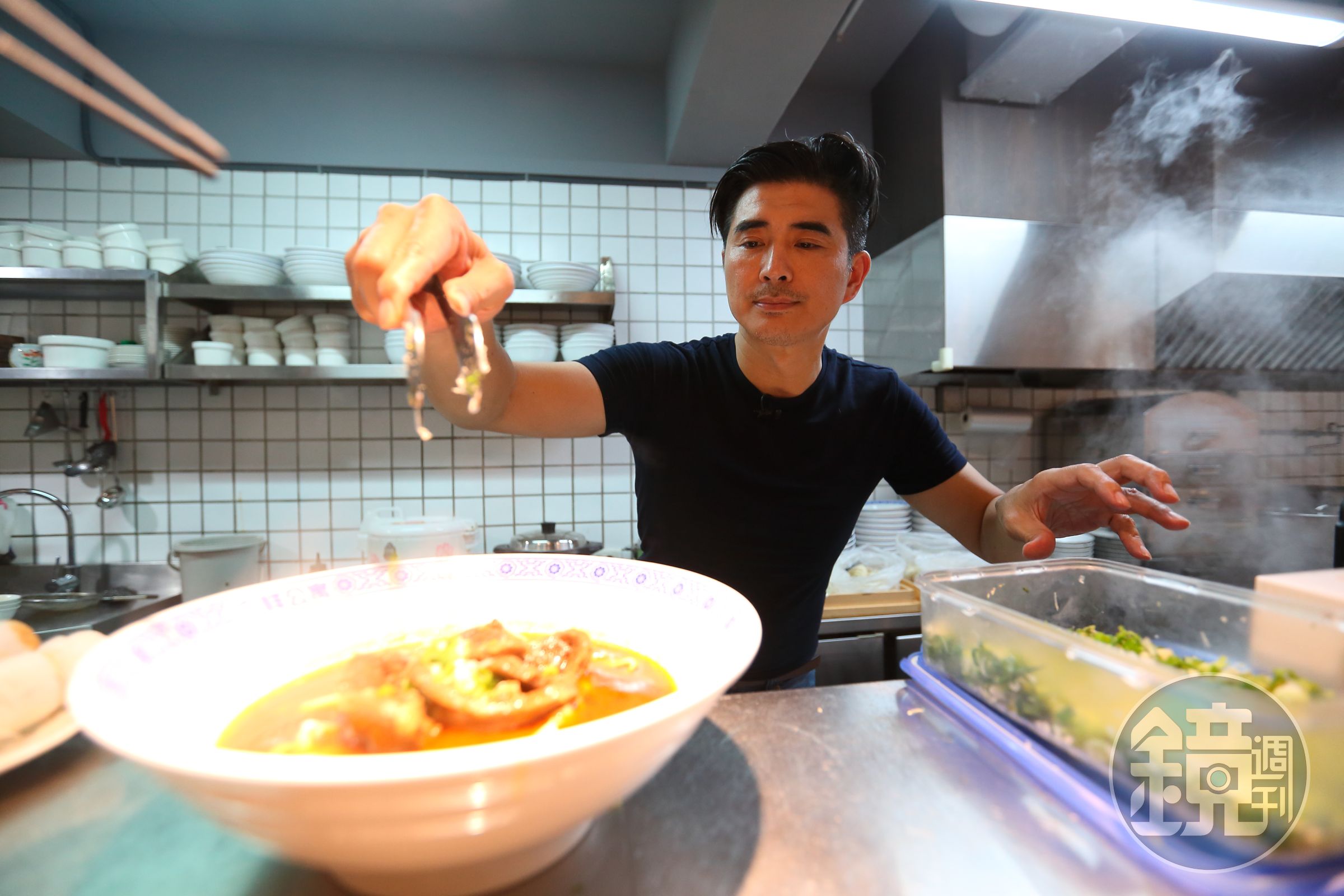 在餐飲業打滾10餘年，客人吃完美食的滿足感，是邵昕最開心的回應。