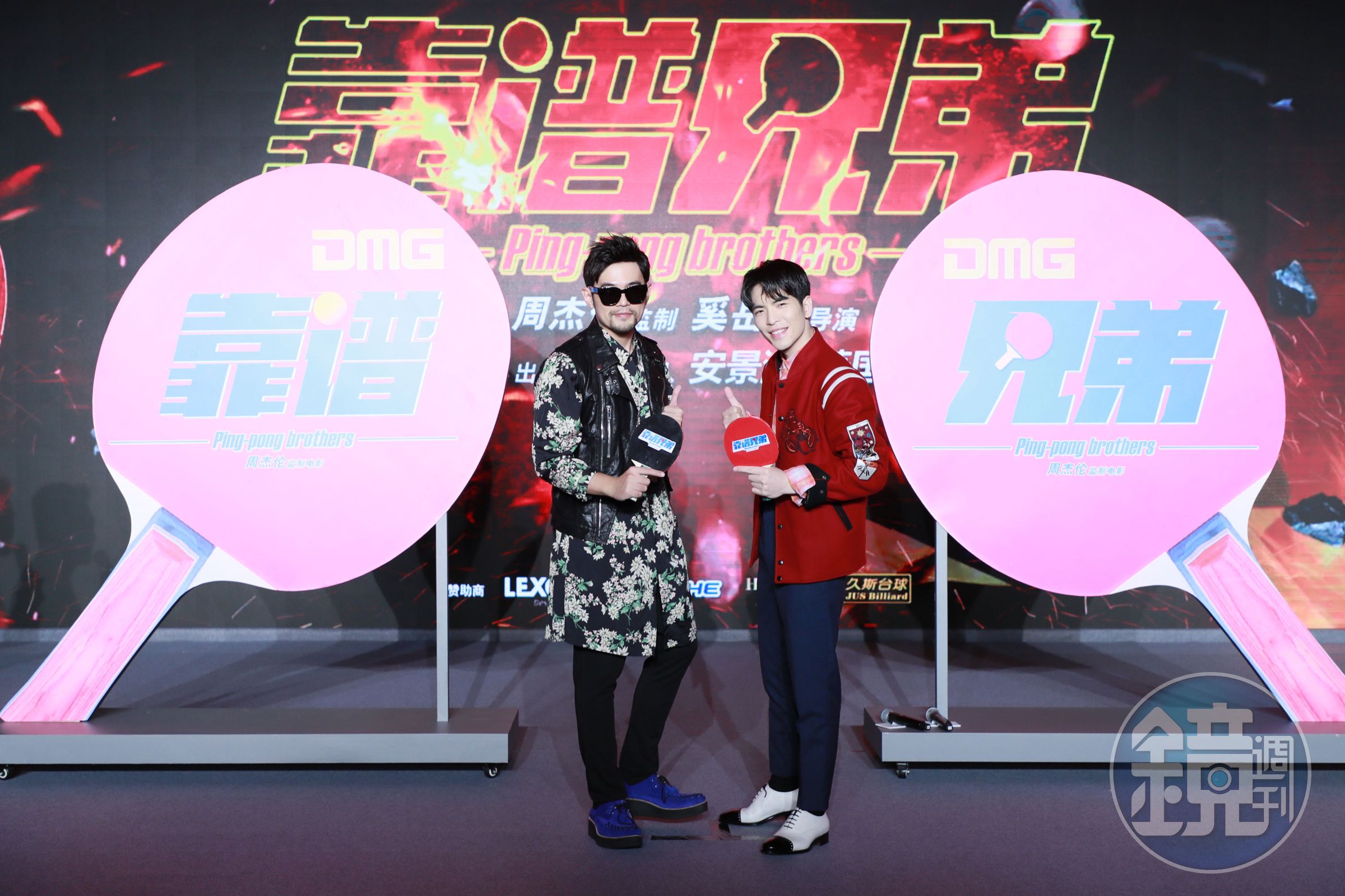 周杰倫與蕭敬騰音樂上還沒互動，先在影壇合作，周董擔任《靠譜兄弟》監製，欽點老蕭演出。