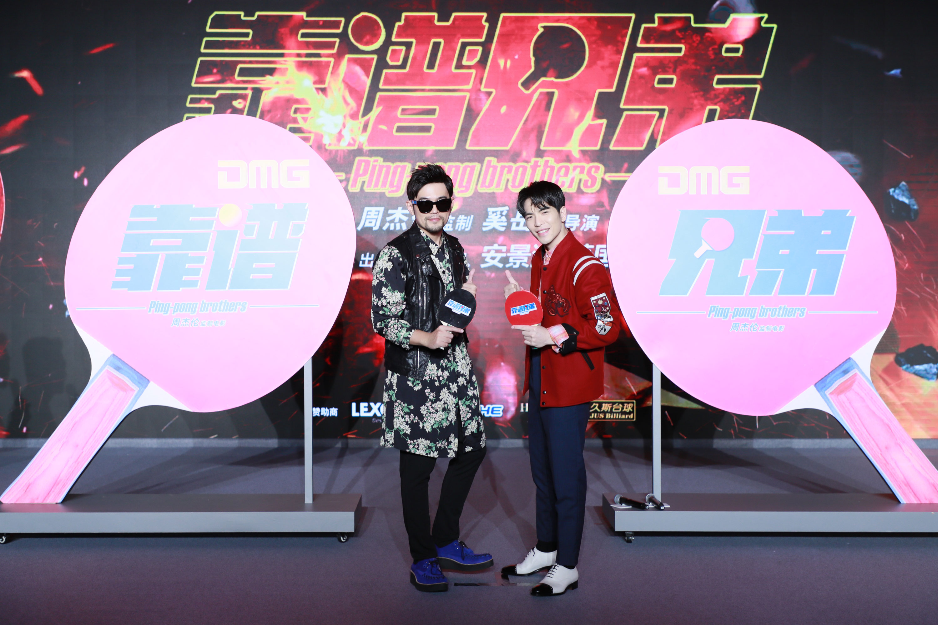 周杰倫與蕭敬騰音樂上還沒互動，先在影壇合作，周董擔任《靠譜兄弟》監製，欽點老蕭演出。