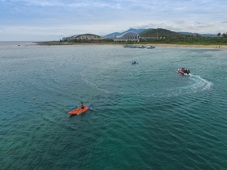 墾丁後灣社區，是國家公園內唯一可合法完無動力水上活動的地方。