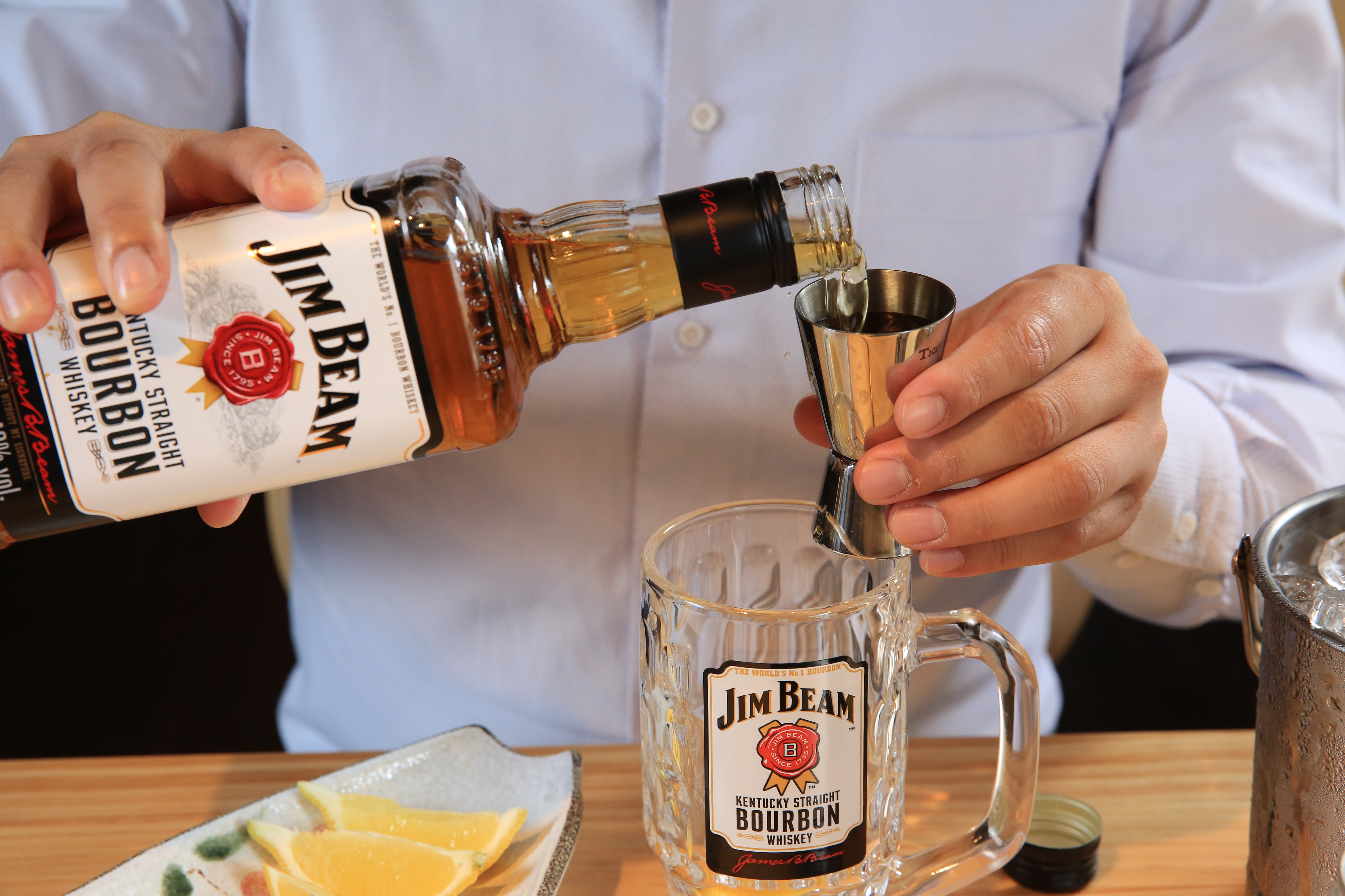 「Highball調酒」的製作方式簡單易上手，約5～7%的低酒精濃度，非常適合在派對時飲用。