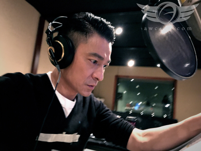 劉德華在官網po出最新照片，已經在為新片《俠盜聯盟》進行配音工作。