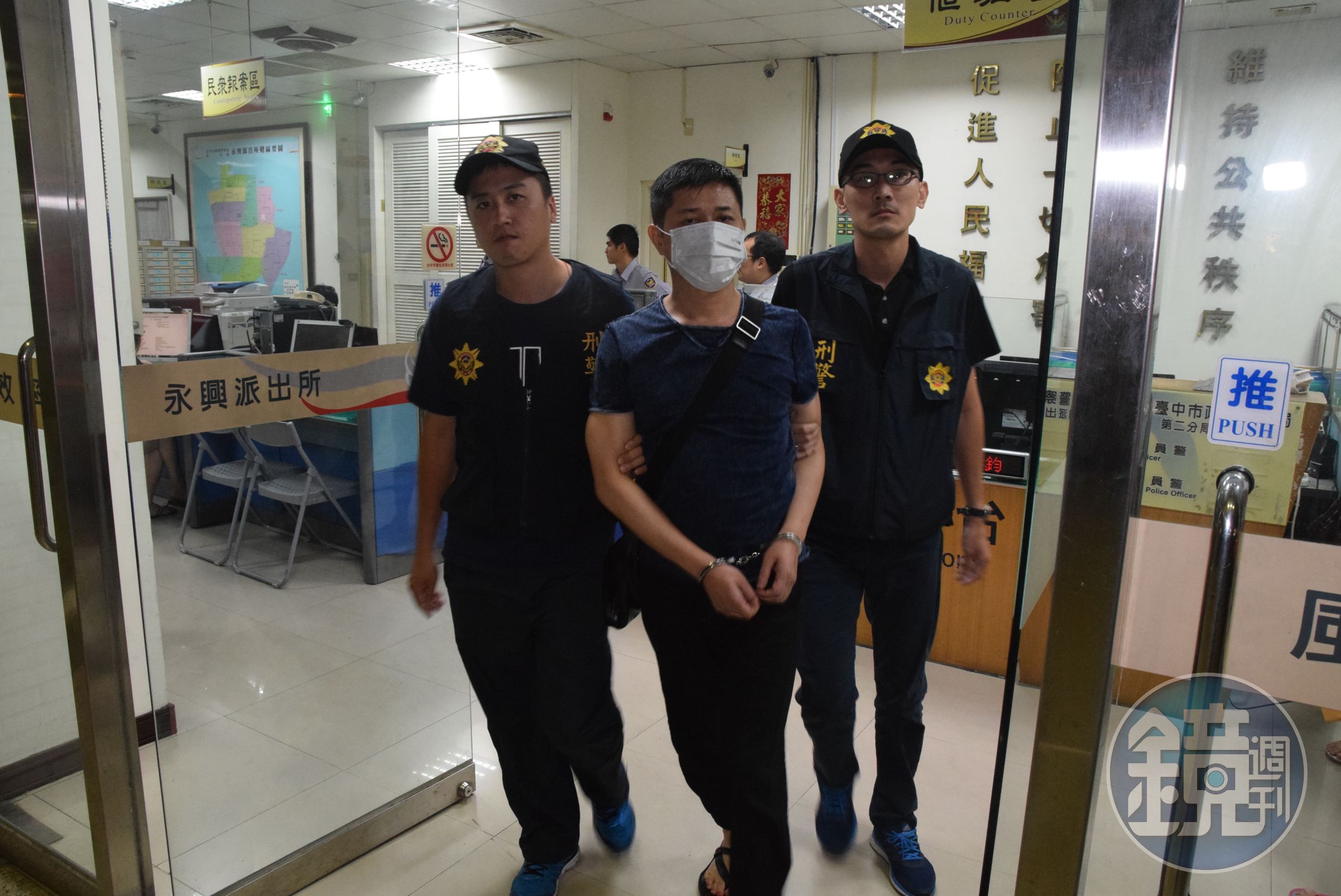 李嫌等人涉嫌從中國進口大量銀聯卡，供詐騙集團使用。