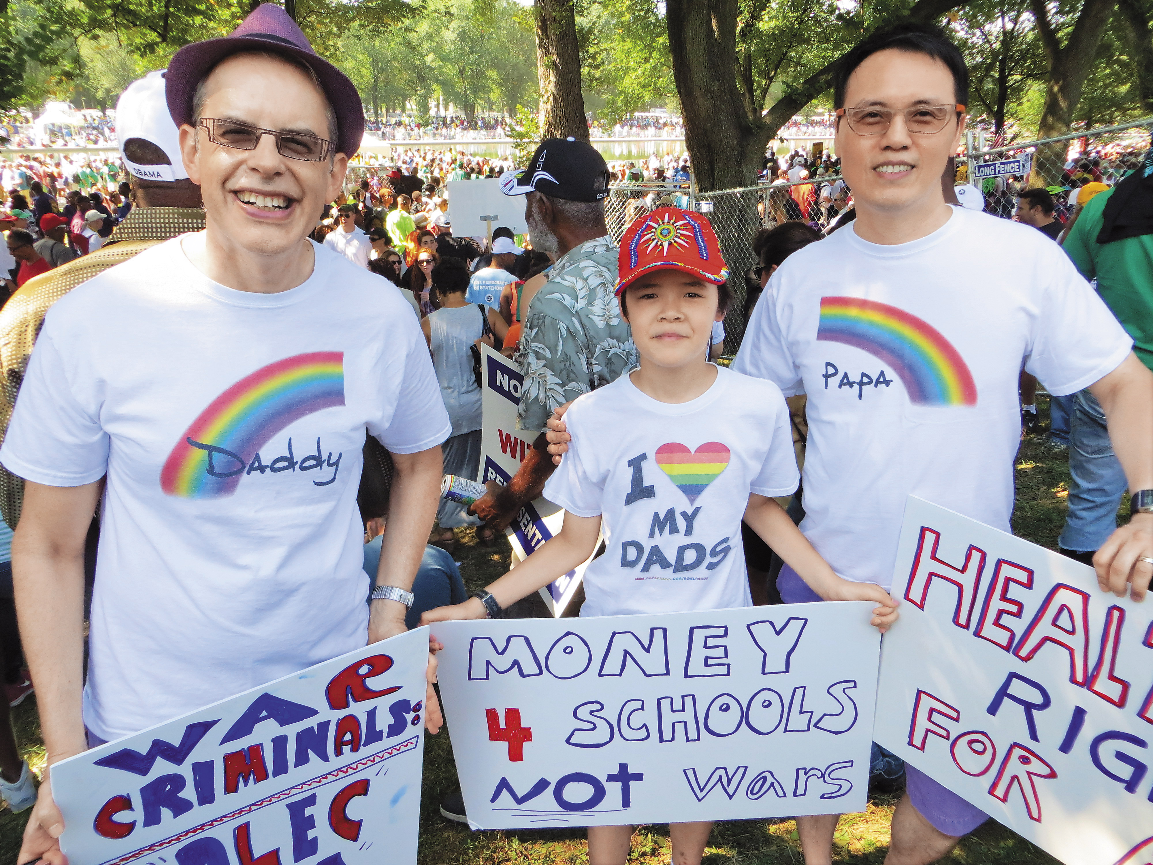 2013年8月28日，一家三口參加華盛頓民權運動50週年大遊行。（陳子良提供）