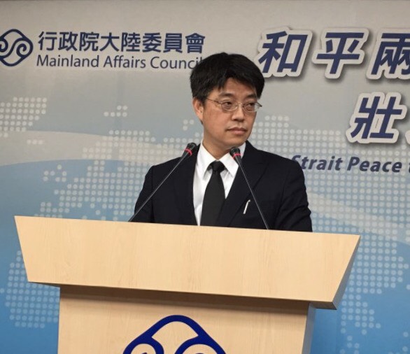 陸委會對劉曉波逝世表達哀悼，並呼籲中國官方應儘快啟動民主改革。圖為陸委會發言人邱垂正