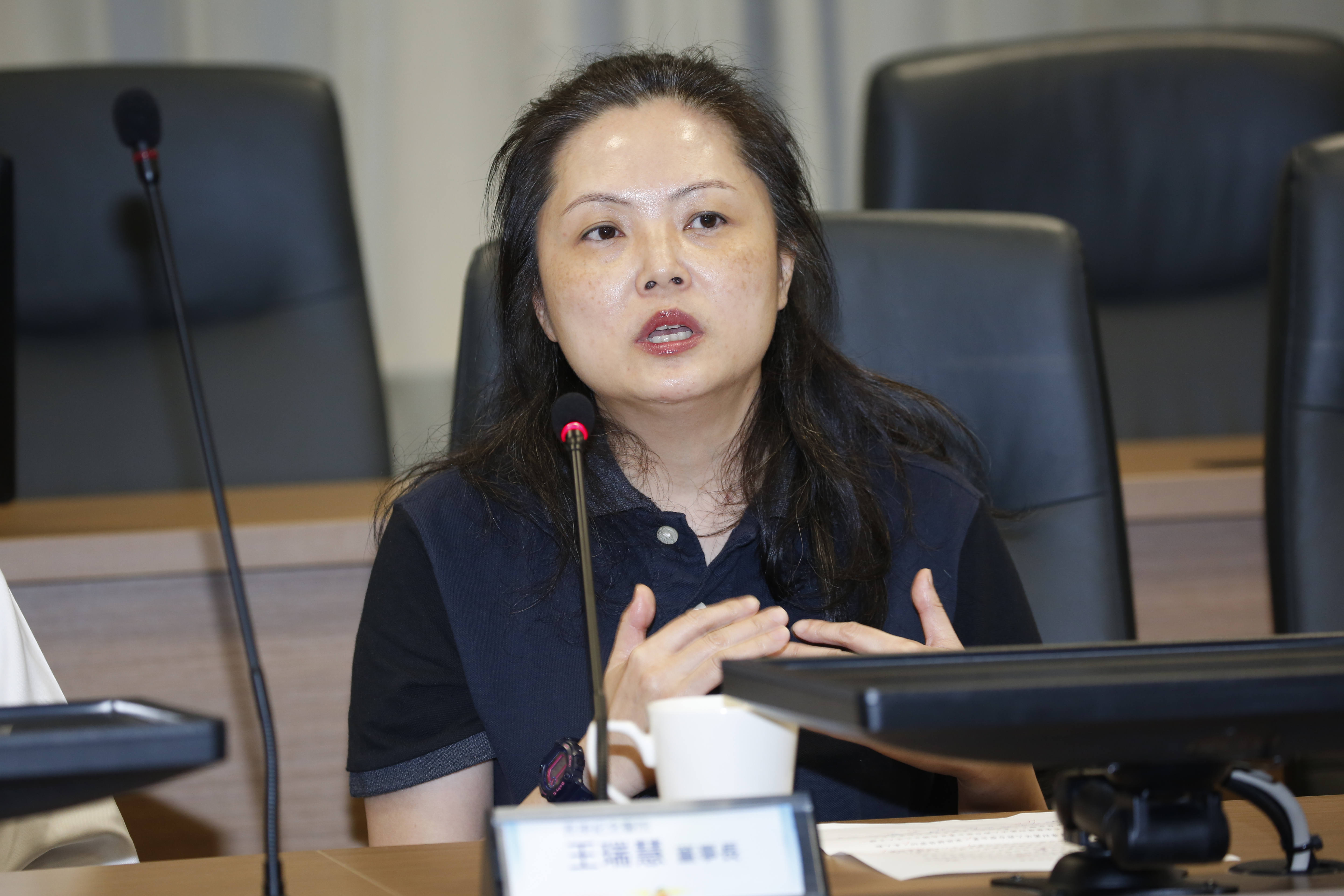 有媒體爆料上週五有9名董事聯手逼宮王瑞慧下台，據了解事實並非如此，而是要籌組真相調查小組。