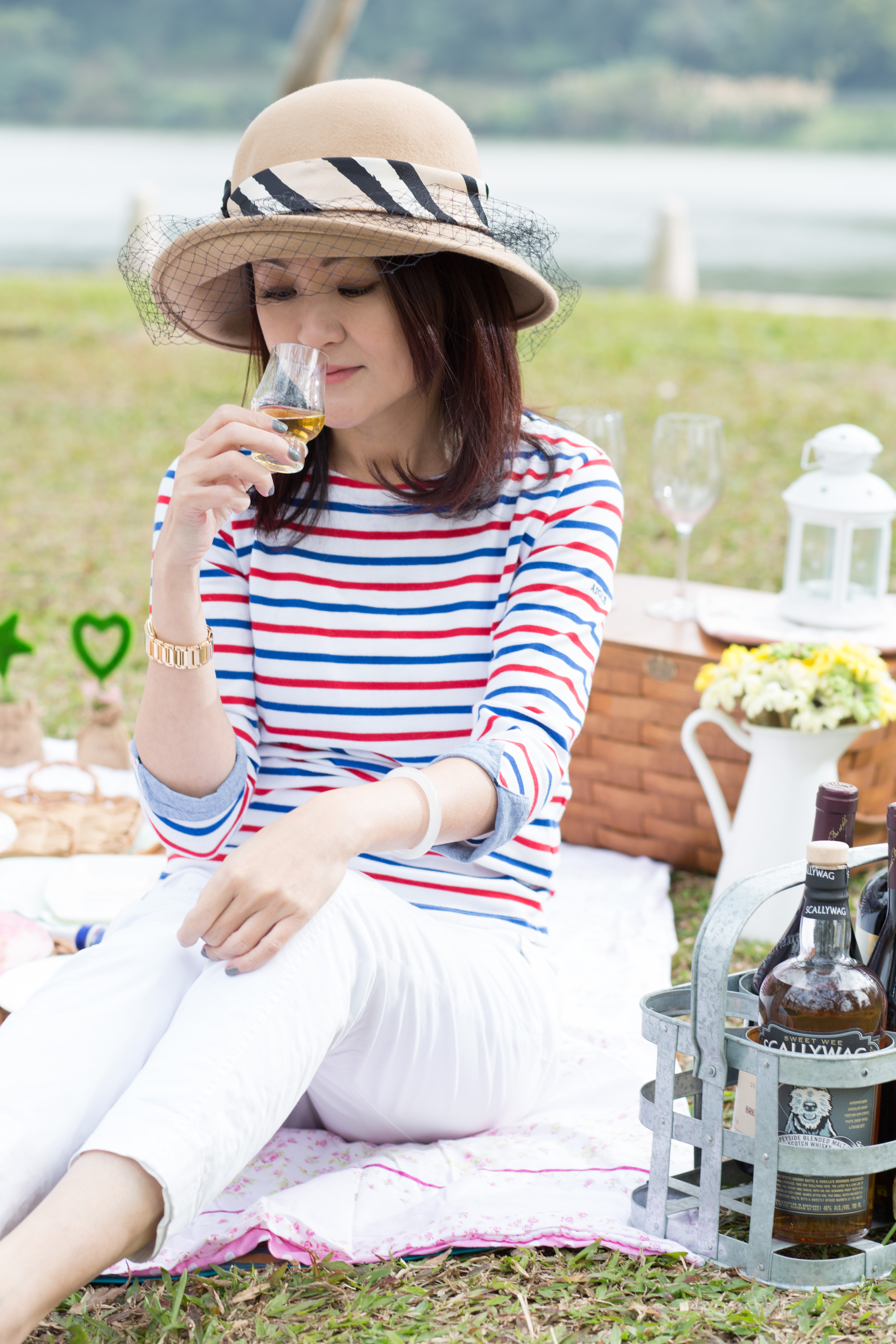 威士忌女王李素溶是英國政府任證的精英威士忌學院校長。
